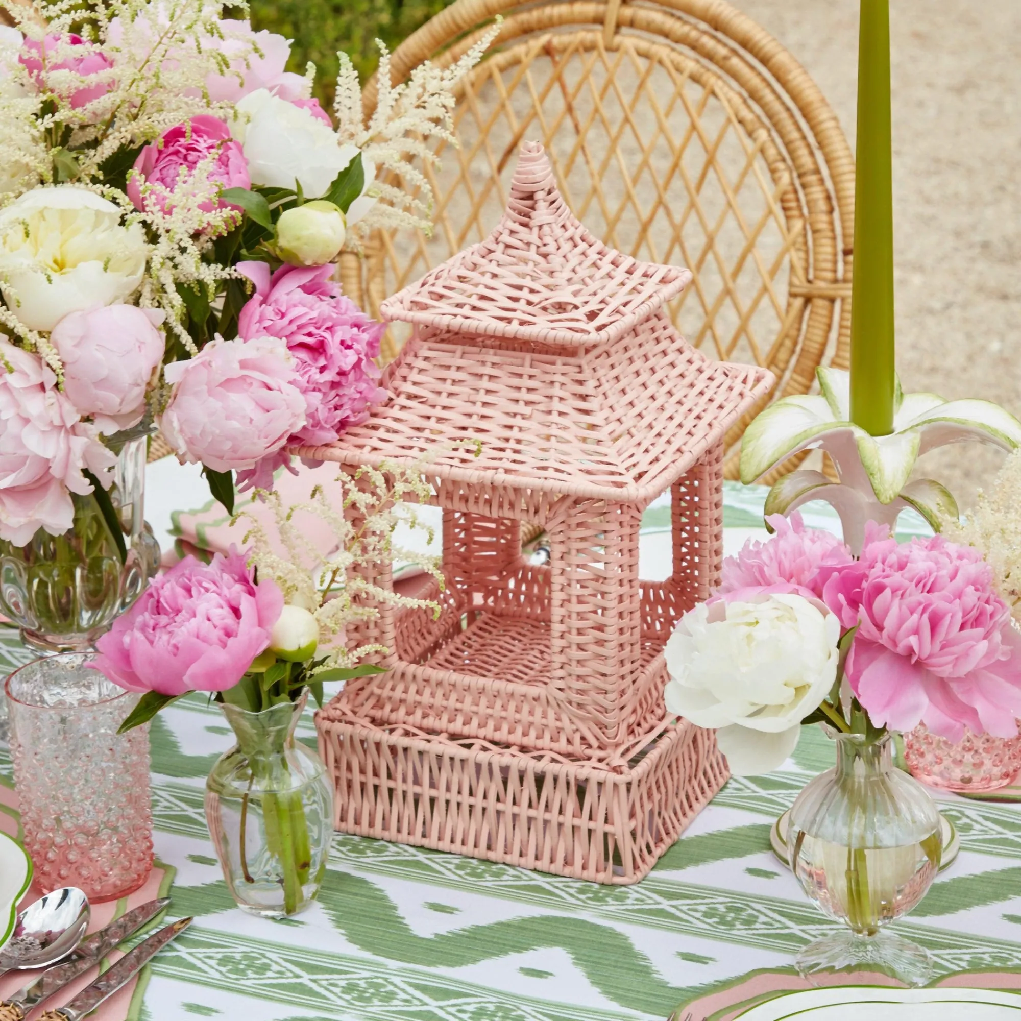 pink_rattan_pagoda_lanter_6-1.webp New Pink Rattan Pagoda Lantern Set Pagodas & Lanterns
