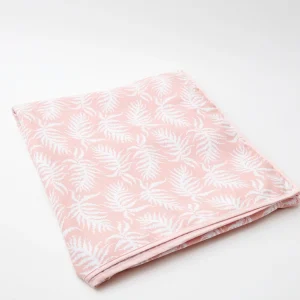 Cheap Pink Trailing Ferns Tablecloth Tablecloths