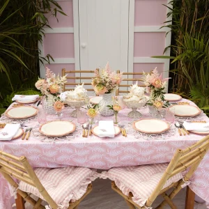 Cheap Pink Trailing Ferns Tablecloth Tablecloths