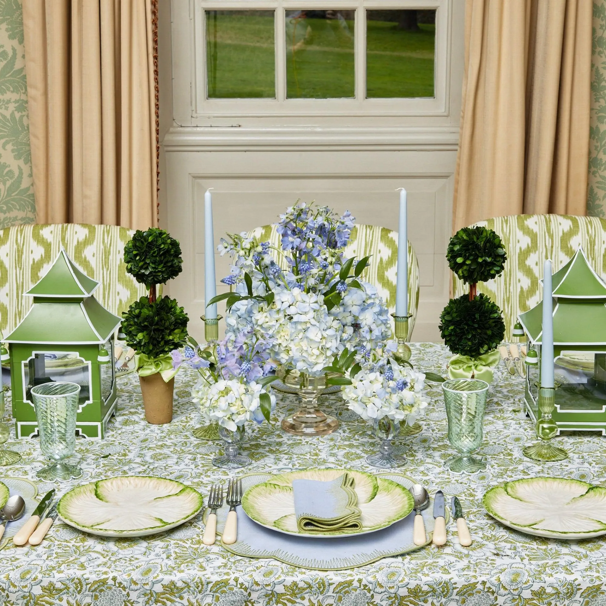 potted_boxwood_with_green_19.webp Fashion Potted Boxwood With Green Bow Decoration Set Decoration Sets