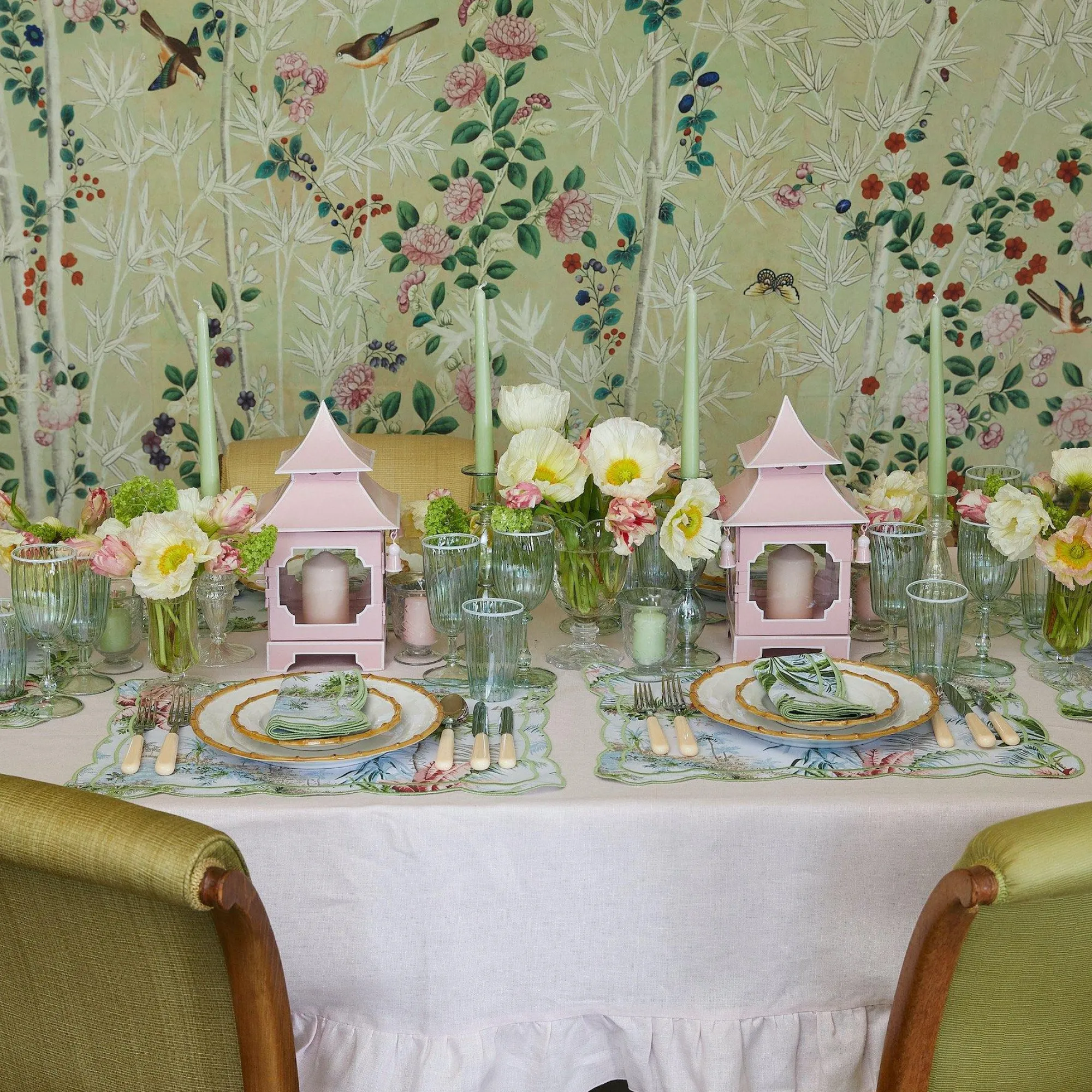 powder_pink_pagoda_lanter_19-1.webp Fashion Powder Pink Pagoda Lantern Candle Holders