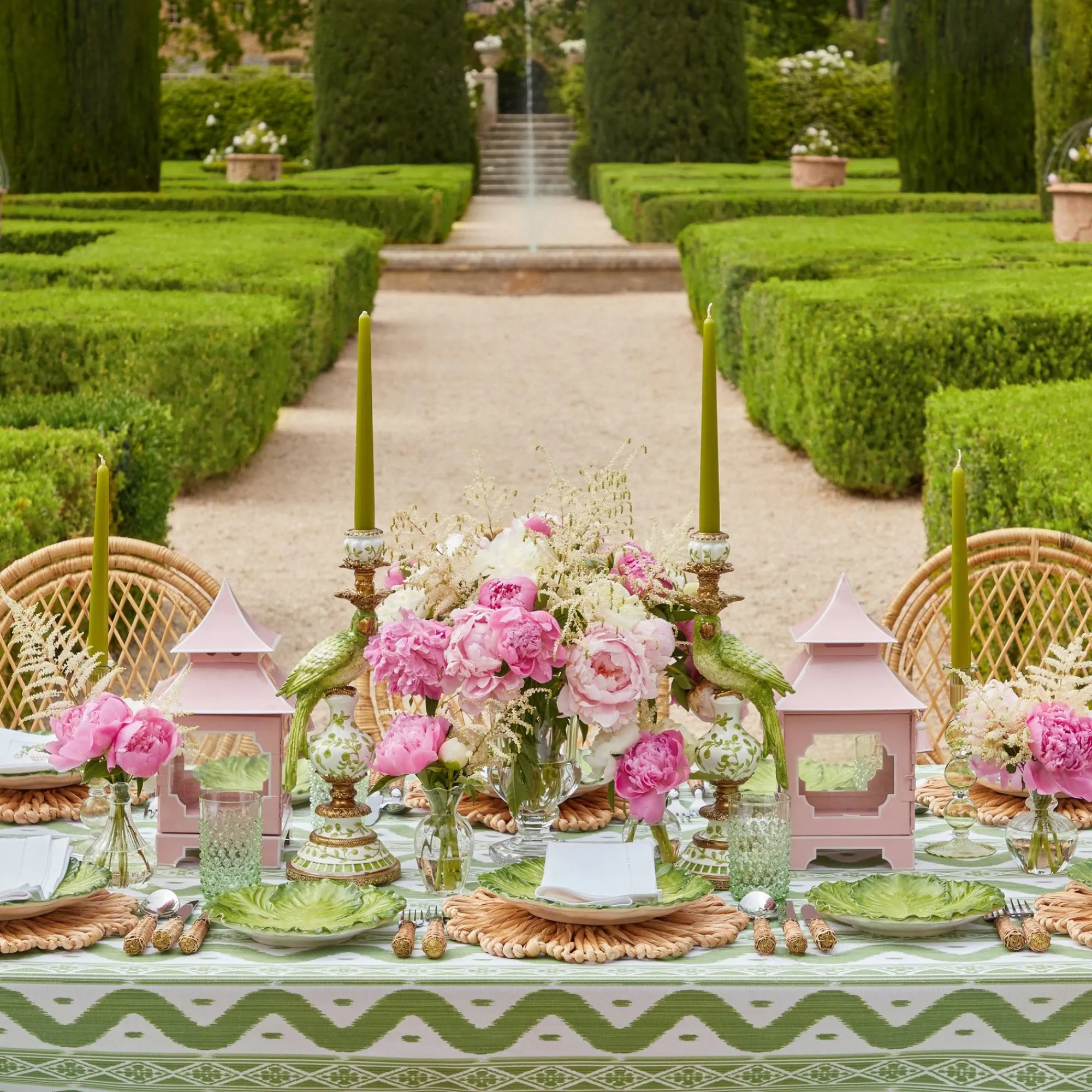 powder_pink_pagoda_lanter_3-1.webp Fashion Powder Pink Pagoda Lantern Candle Holders