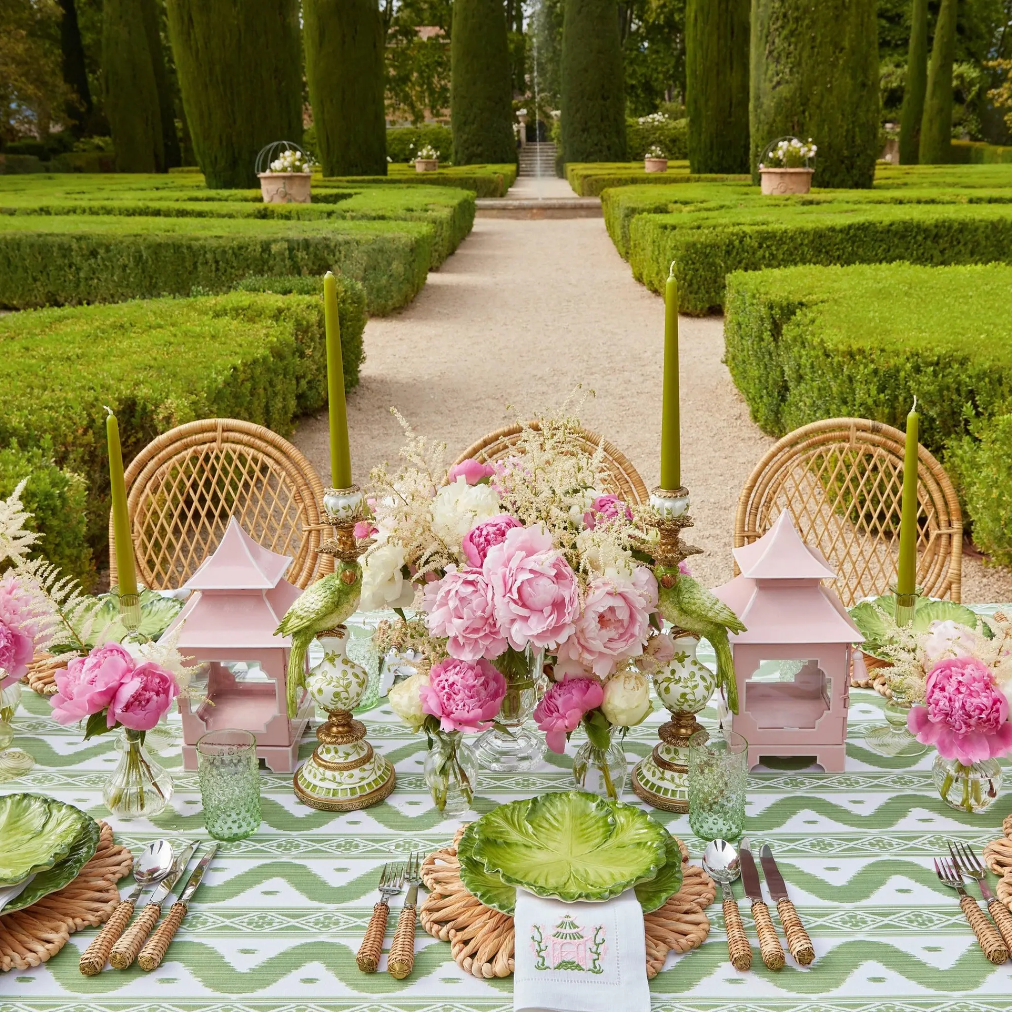 powder_pink_pagoda_lanter_5-1.webp Fashion Powder Pink Pagoda Lantern Candle Holders