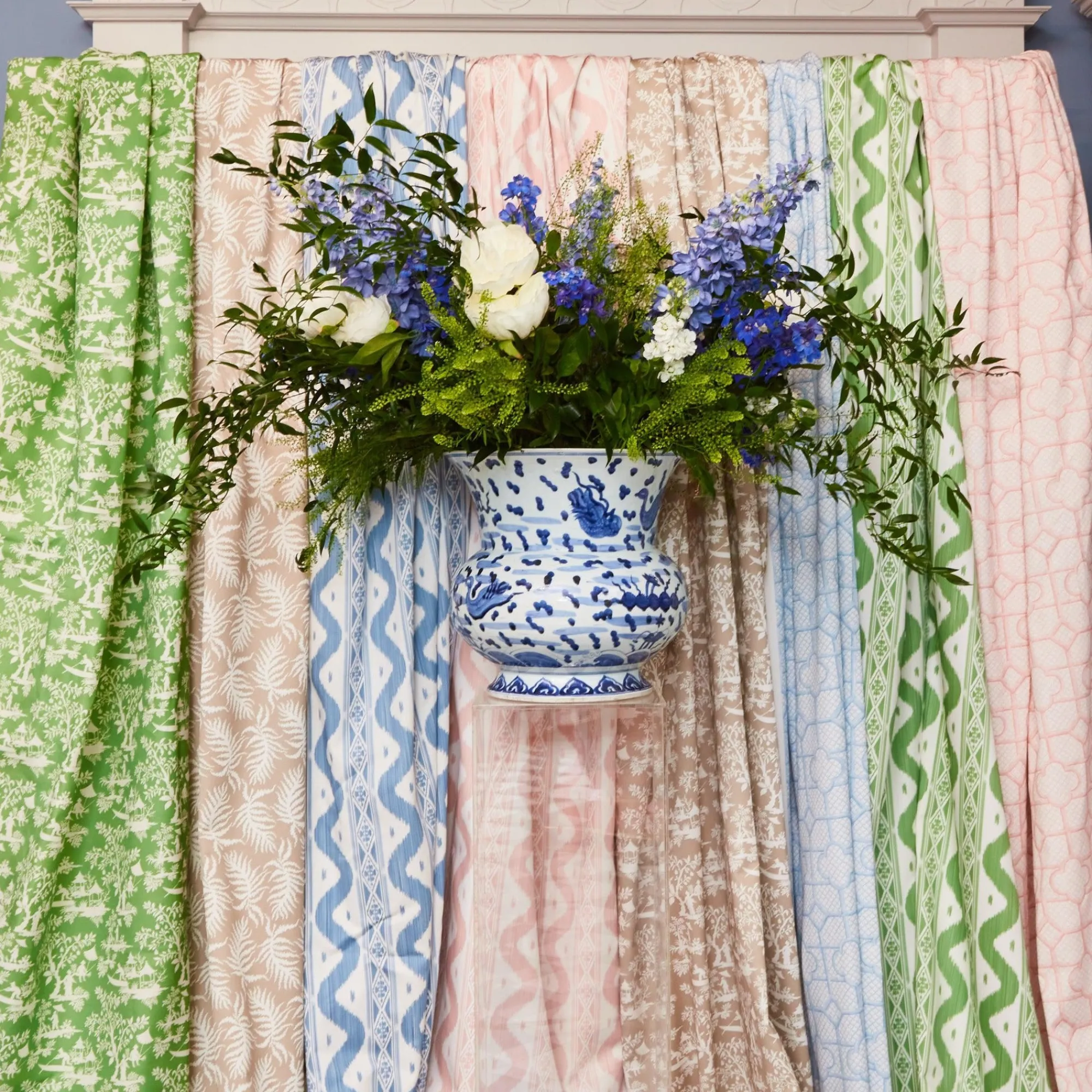 putty_pagoda_garden_fabri_7.webp Discount Putty Pagoda Garden Fabric Serena Fresson Fabrics