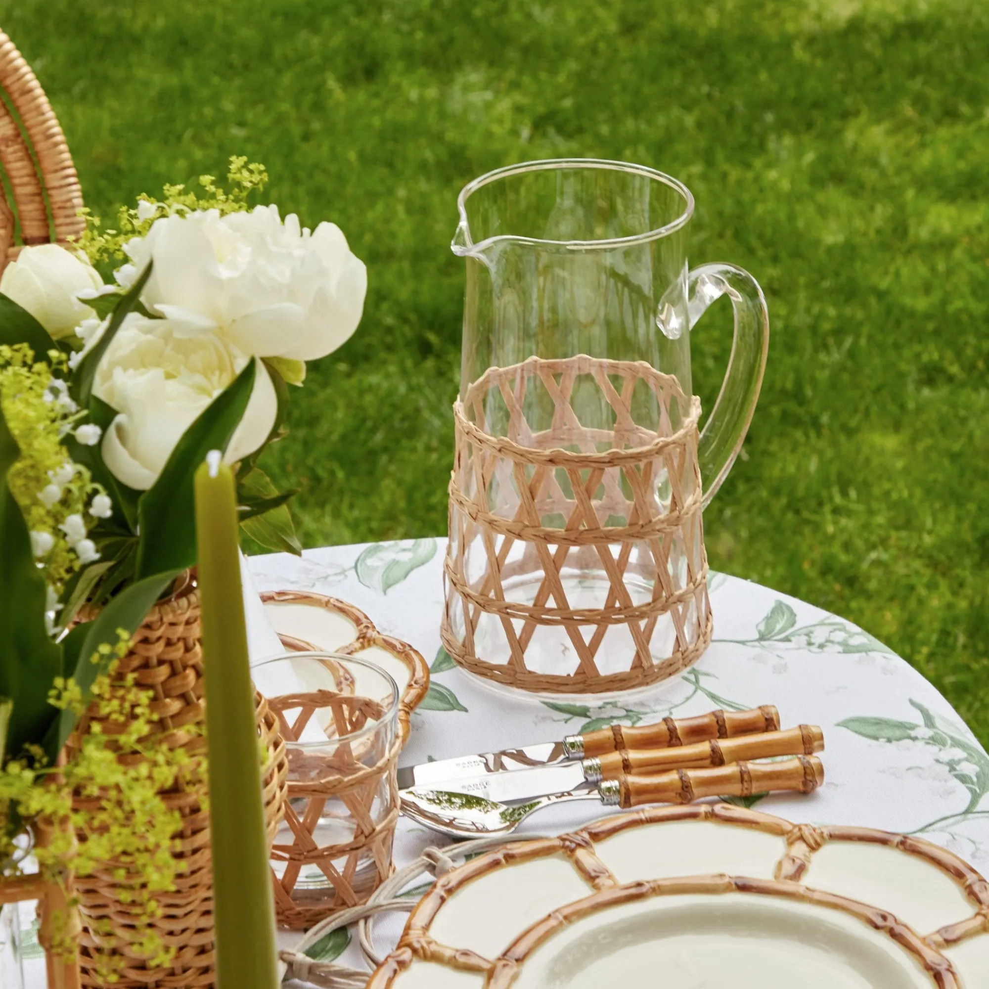 raffia_water_glasses__jug_2-1.webp Shop Raffia Water Glasses & Jug Set Jugs