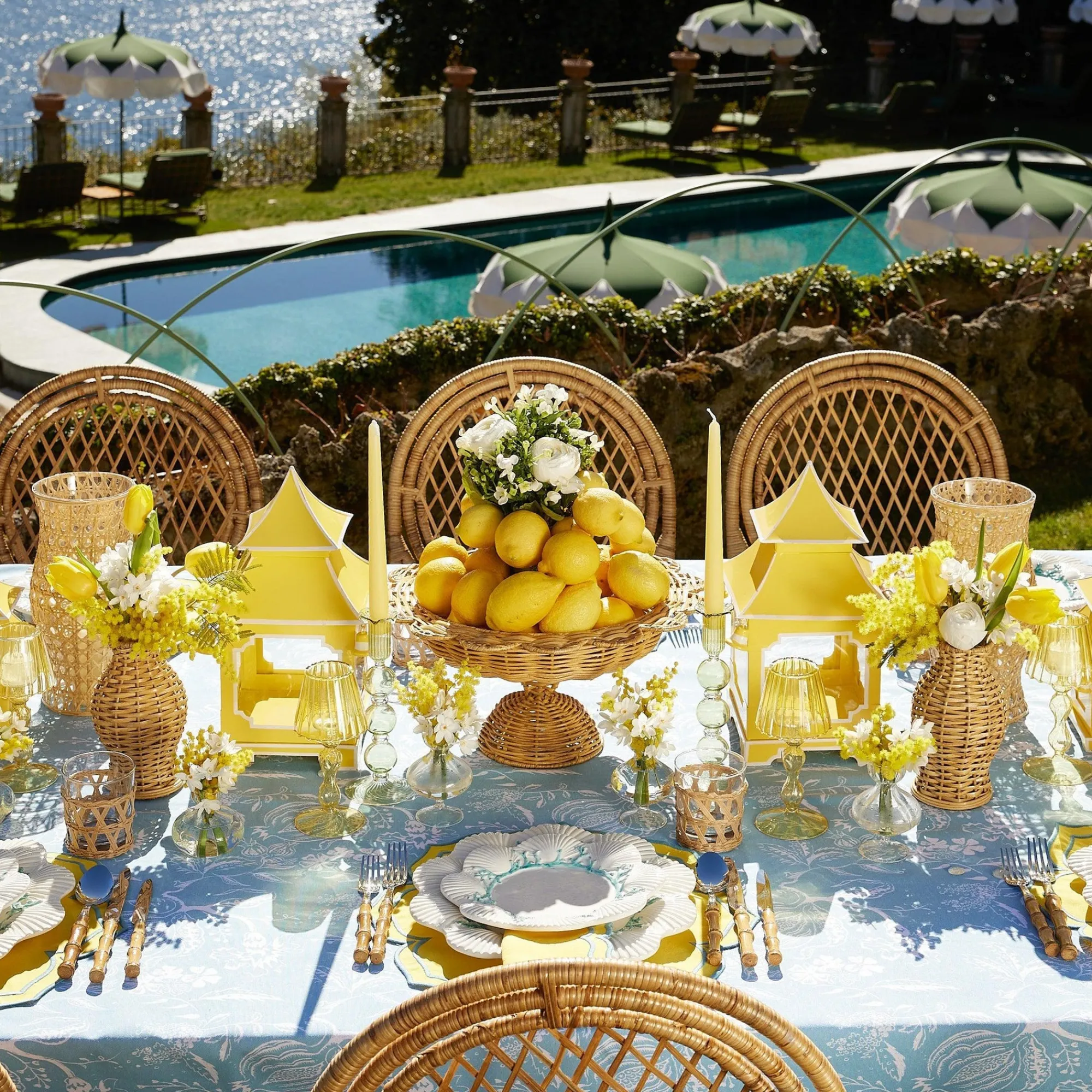 rattan_hurricane_lantern__5-1.webp Outlet Rattan Hurricane Lantern (Pair) Pagodas & Lanterns