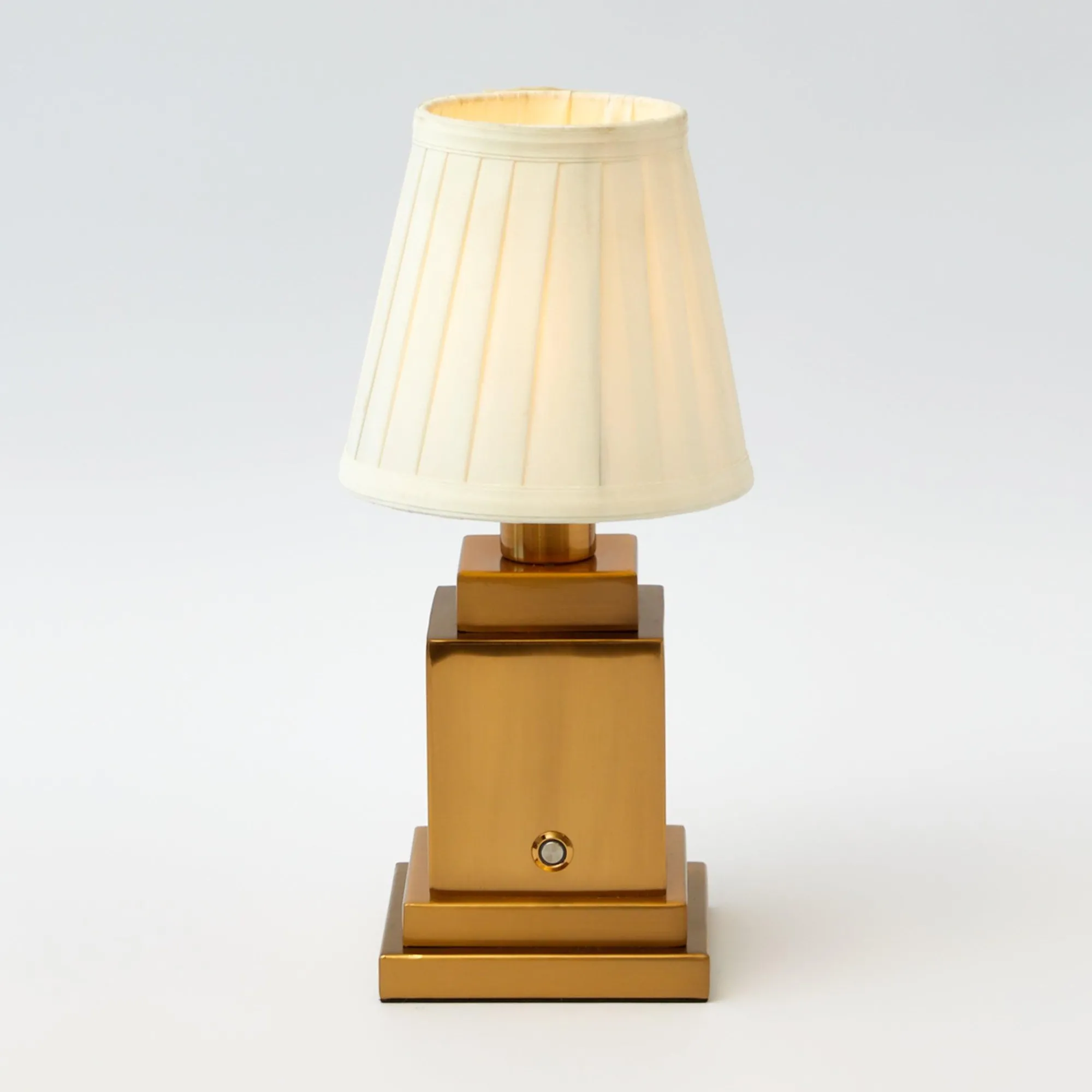 rechargeable_table_lamp___0.webp Sale Rechargeable Table Lamp & Shade Lamps & Lighting