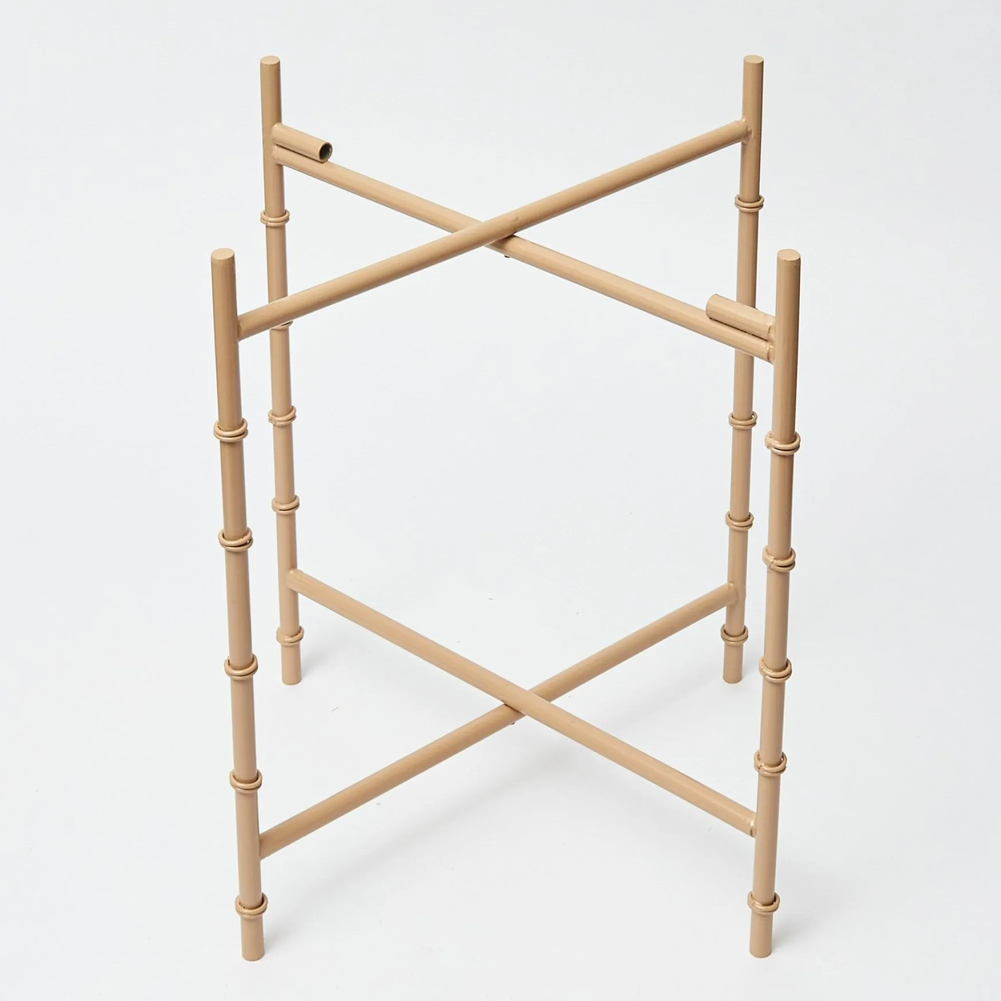 round_scalloped_rattan_tr_12.webp Shop Round Scalloped Rattan Tray With Stand Rattan Furniture