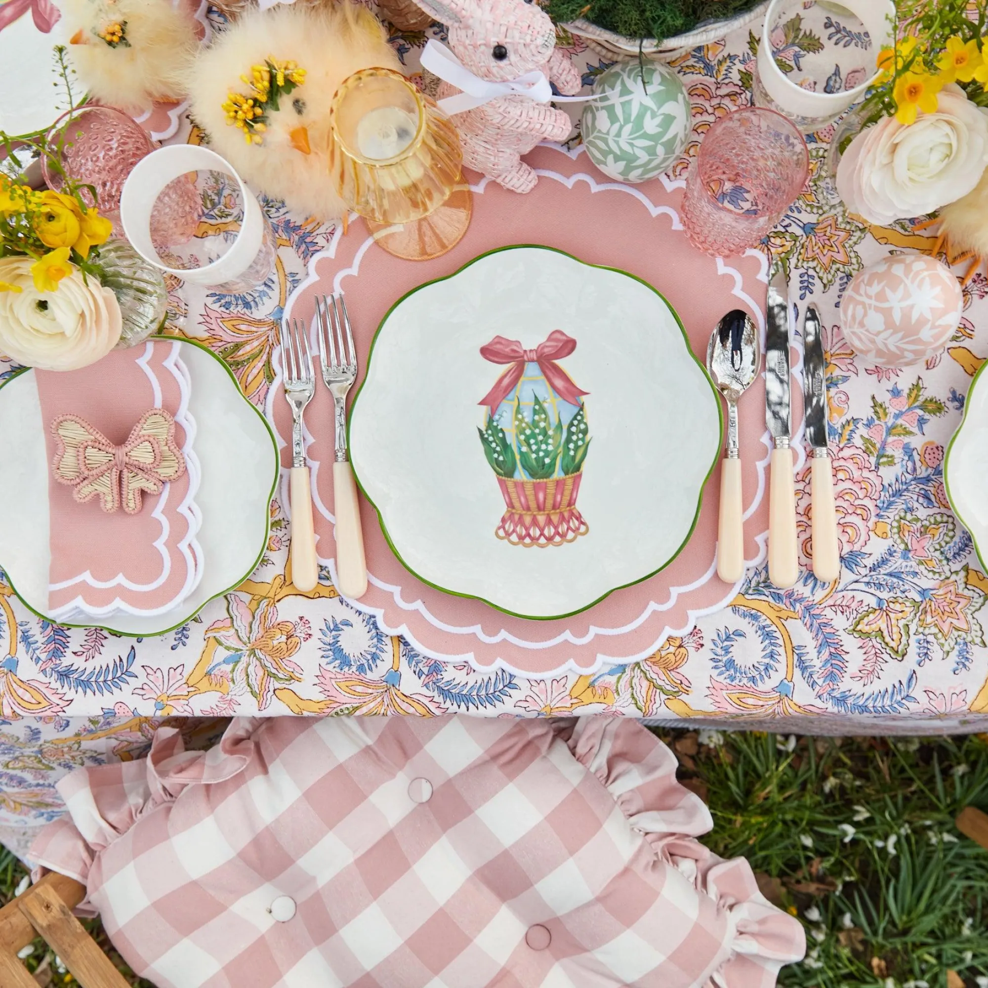 scalloped_easter_dinner___6.webp Shop Scalloped Easter Dinner & Starter Plate (Set Of 8) Crockery Sets