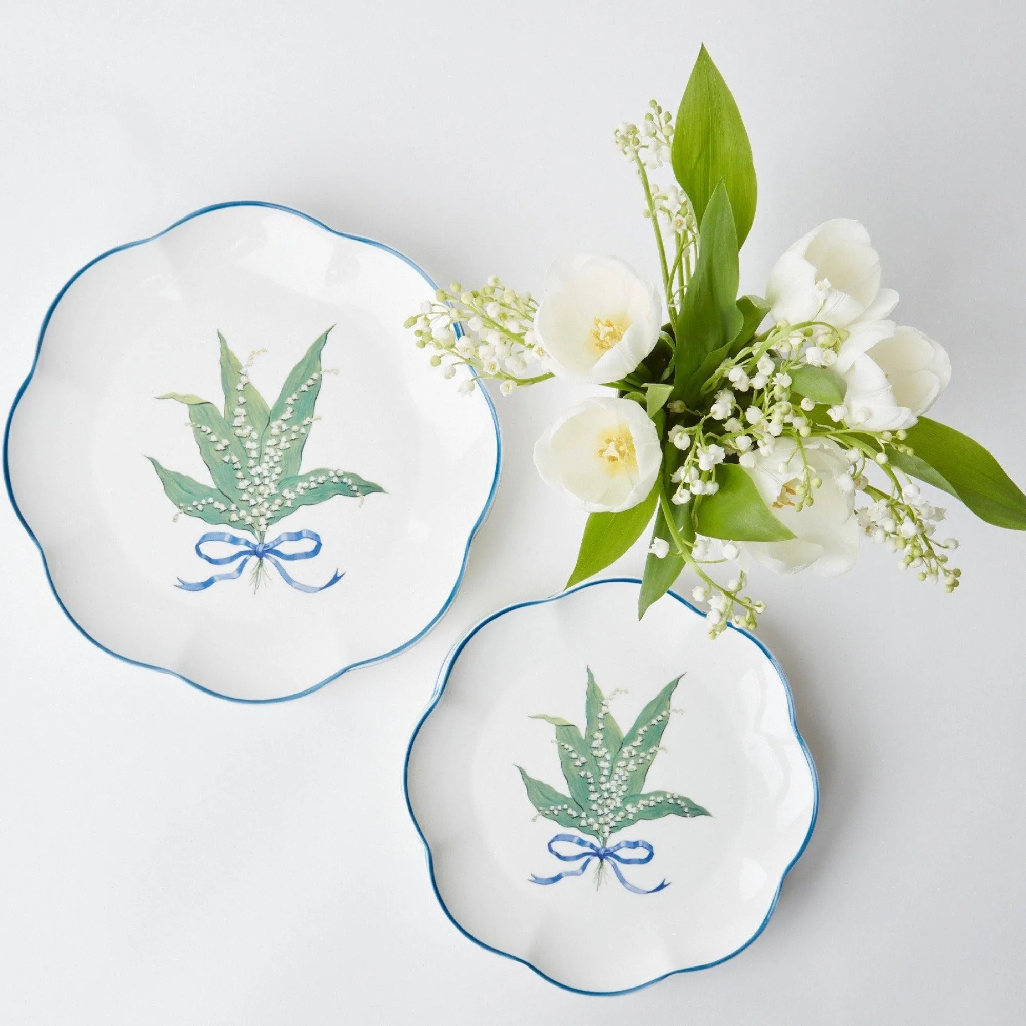 scalloped_lily_of_the_val_8-5.webp Fashion Scalloped Lily Of The Valley Dinner Plate Dinner Plates