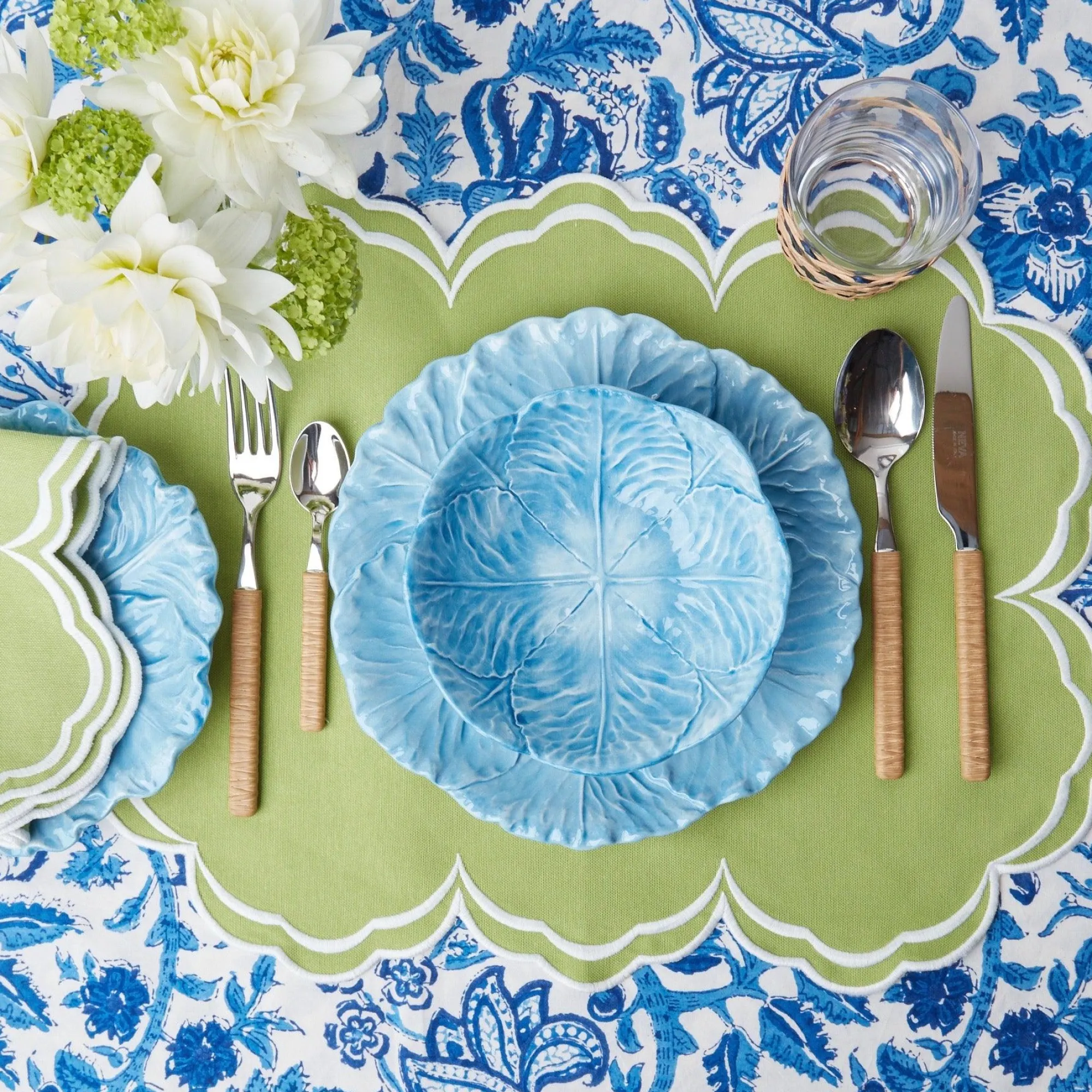 serena_apple_green_scallo_12.webp Fashion Serena Apple Green Scalloped Napkins (Set Of 4) Napkins