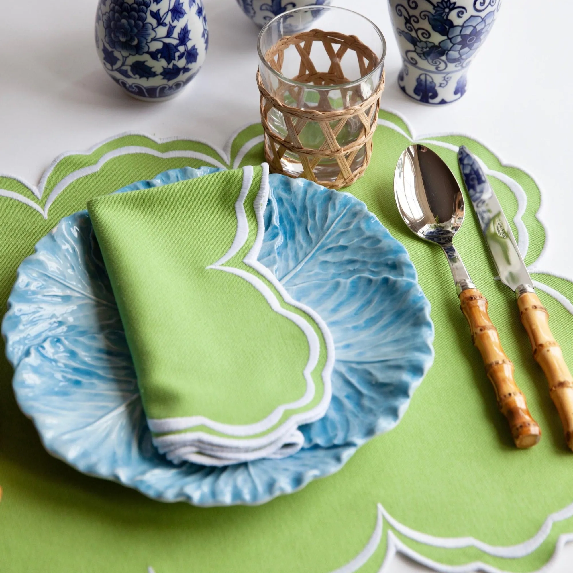 serena_apple_green_scallo_8.webp Fashion Serena Apple Green Scalloped Napkins (Set Of 4) Napkins