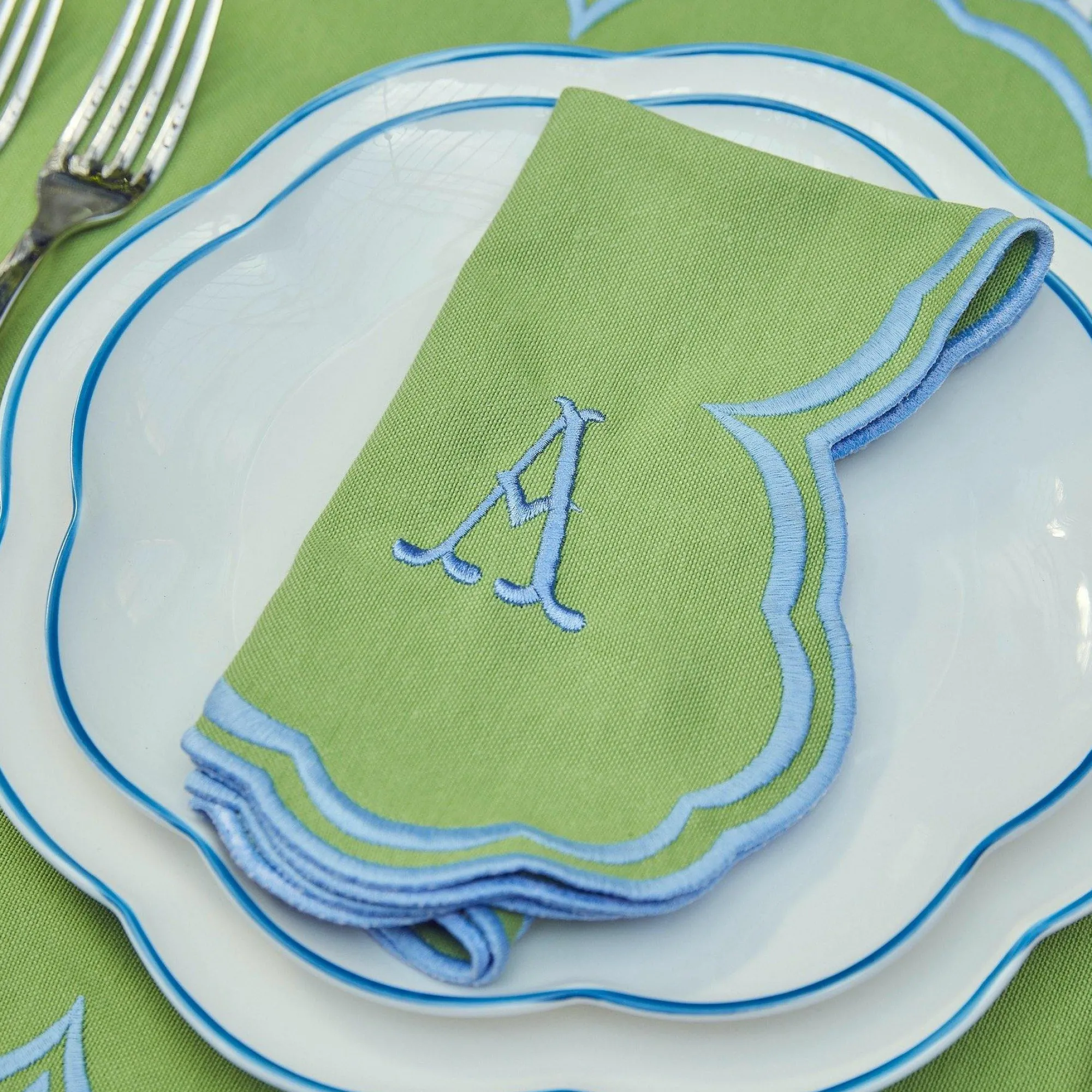 serena_apple_green_with_b_2.webp Cheap Serena Apple Green With Blue Napkins (Set Of 4) Napkins