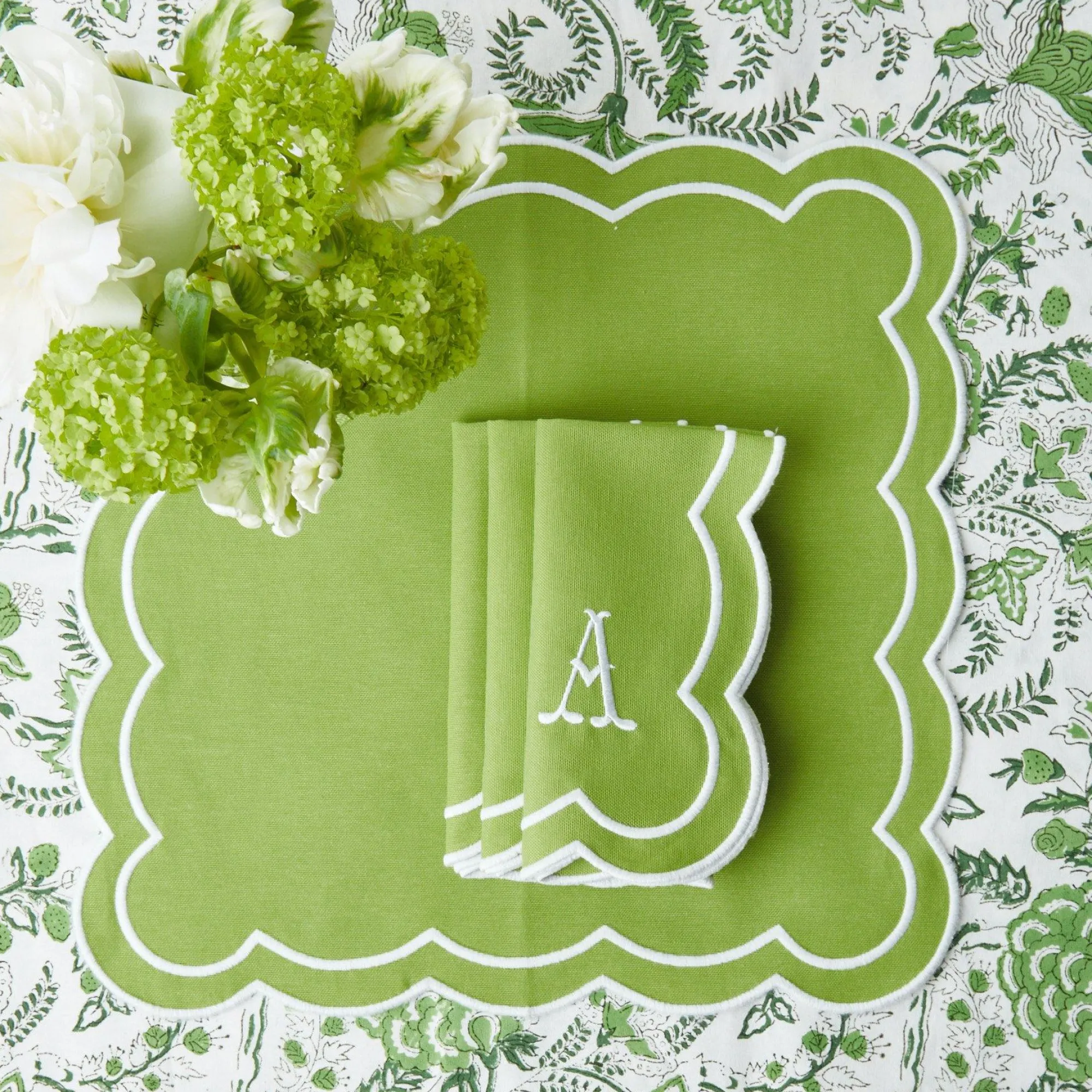 serena_applique_green_nap_19.webp Flash Sale Serena Applique Green Napkins (Set Of 4) Napkins