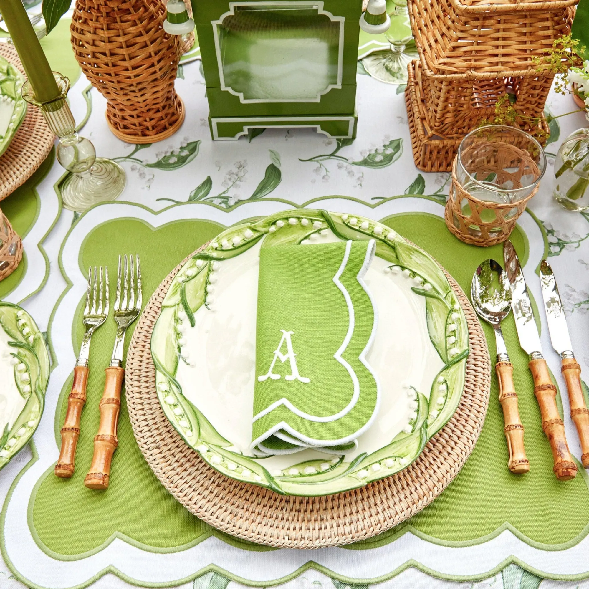 serena_applique_green_pla_13.webp Outlet Serena Applique Green Placemats & Napkins (Set Of 4) Table Linen Sets