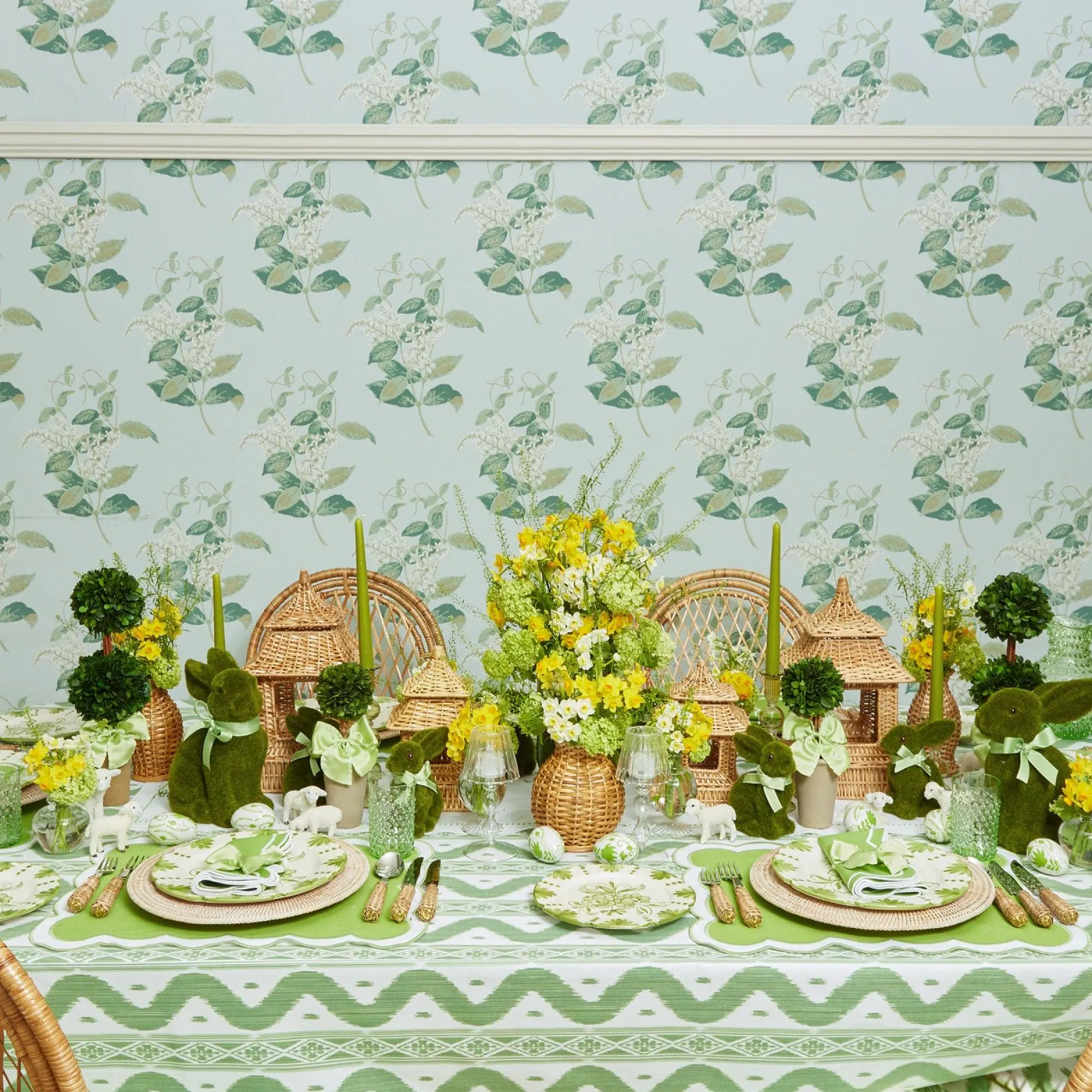 serena_applique_green_pla_18.webp Outlet Serena Applique Green Placemats & Napkins (Set Of 4) Table Linen Sets