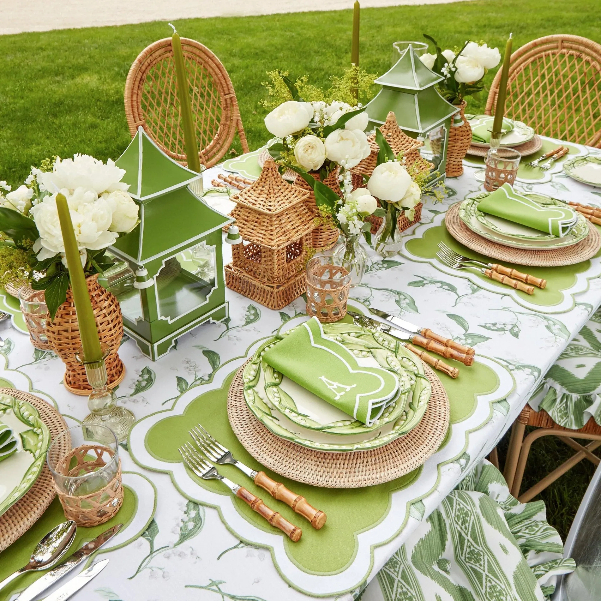 serena_applique_green_pla_3.webp Outlet Serena Applique Green Placemats & Napkins (Set Of 4) Table Linen Sets