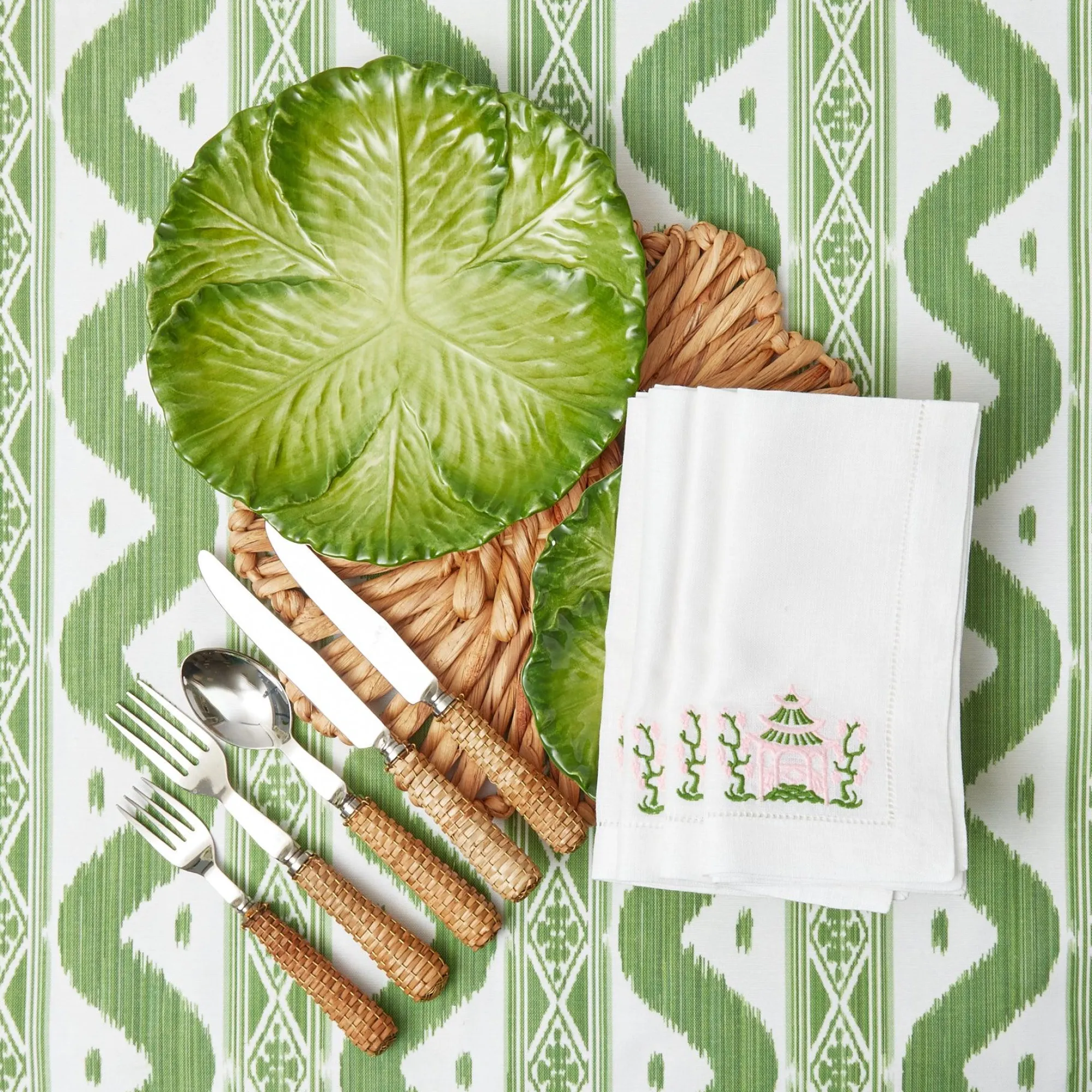 serena_green_cabbage_dinn_7-1.webp Best Serena Green Cabbage Dinner Plate (Set Of 4) Crockery Sets