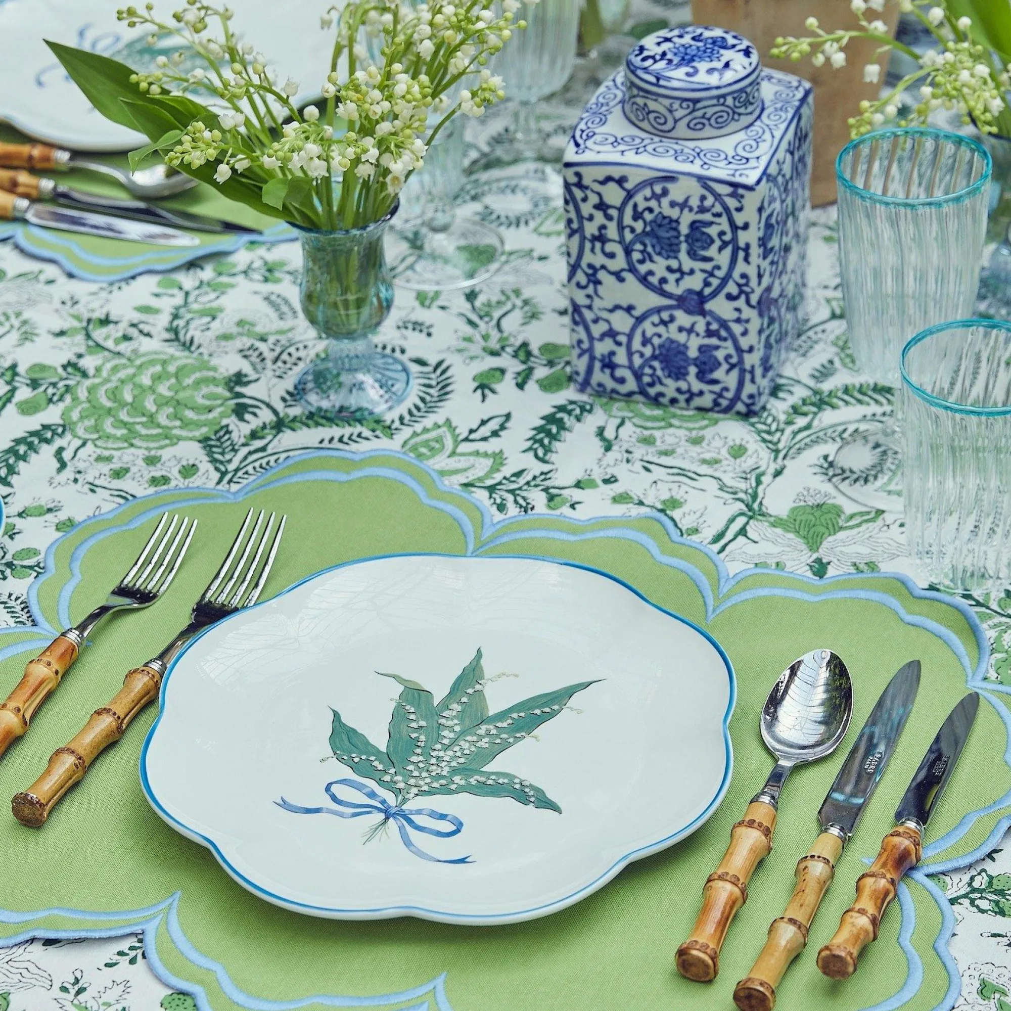 serena_green_tablecloth_8.webp Sale Serena Green Tablecloth Tablecloths