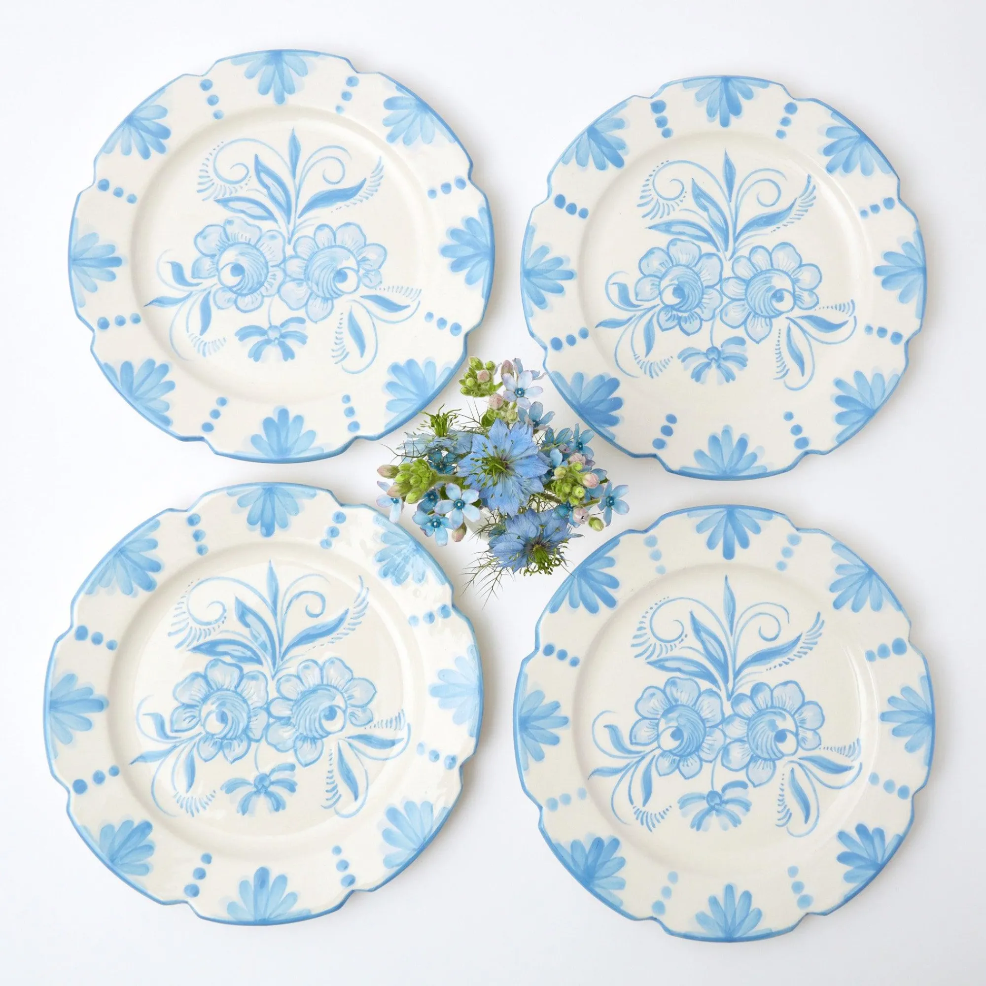 seville_blue_gardenia_din_0-2.webp Best Seville Blue Gardenia Dinner Plate (Set Of 4) Crockery Sets