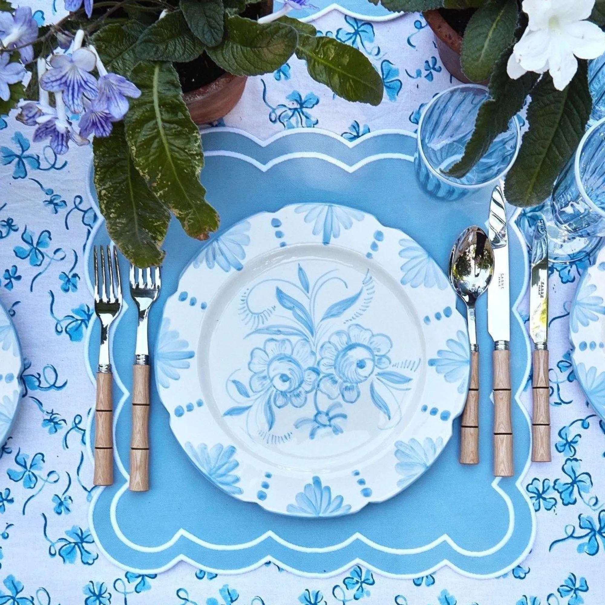 seville_blue_gardenia_din_11-2.webp Best Seville Blue Gardenia Dinner Plate (Set Of 4) Crockery Sets