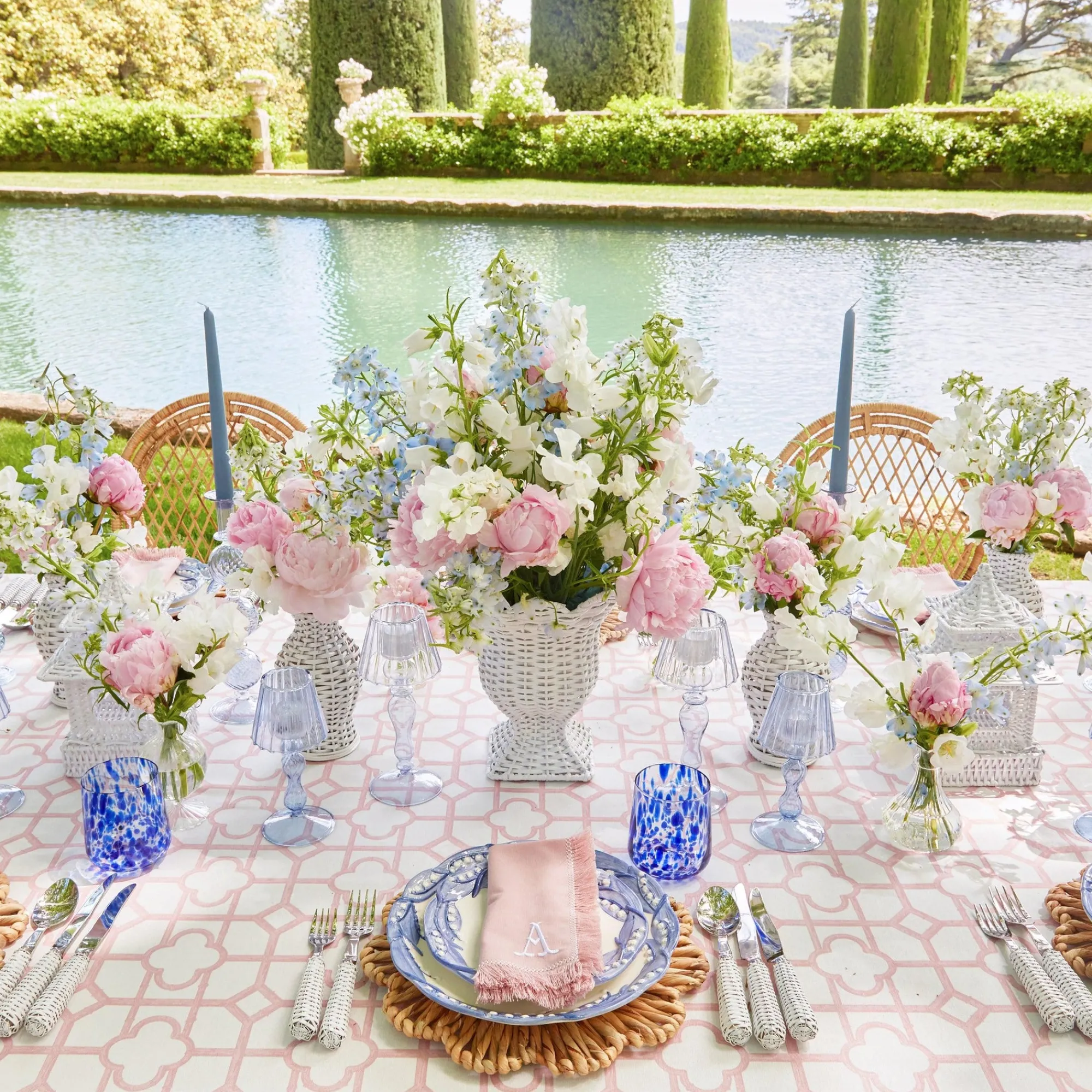 small_white_rattan_urn_va_5-1.webp New Small White Rattan Urn Vase Rattan Tableware