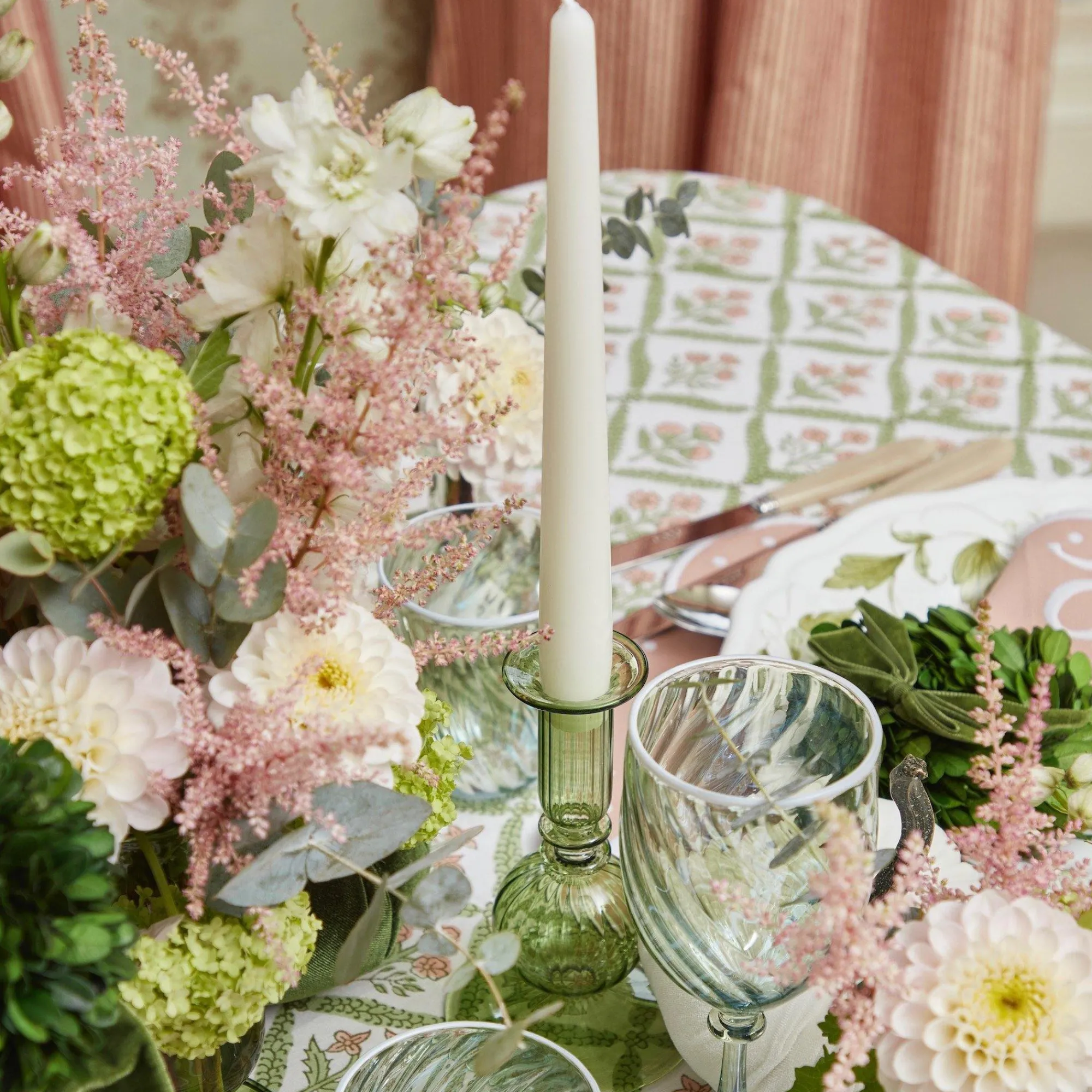 snow_white_candles_set_of_5.webp Outlet Snow White Candles (Set Of 8) Candles