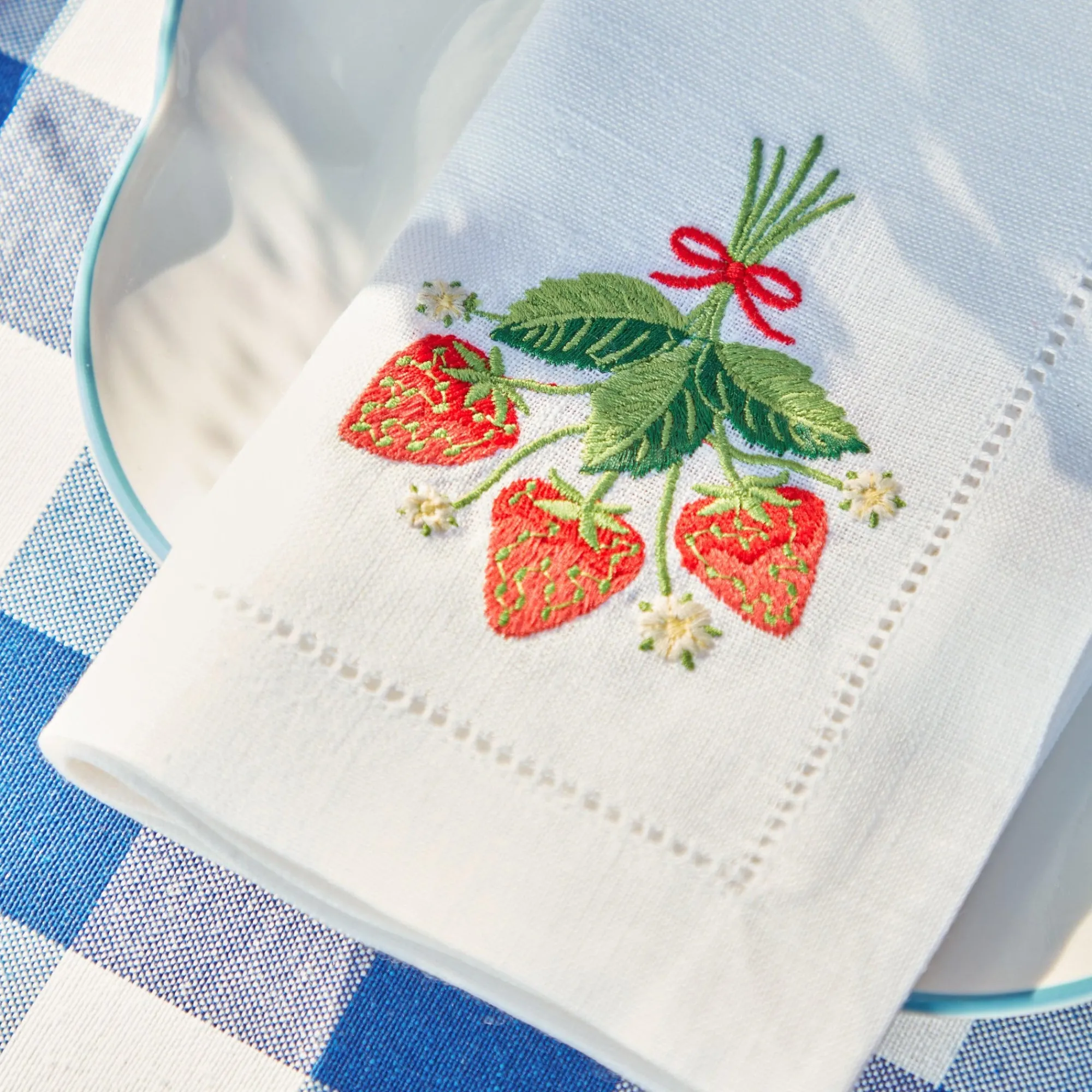 strawberry_white_linen_em_1.webp Clearance Strawberry White Linen Embroidered Napkins (Set Of 4) Napkins