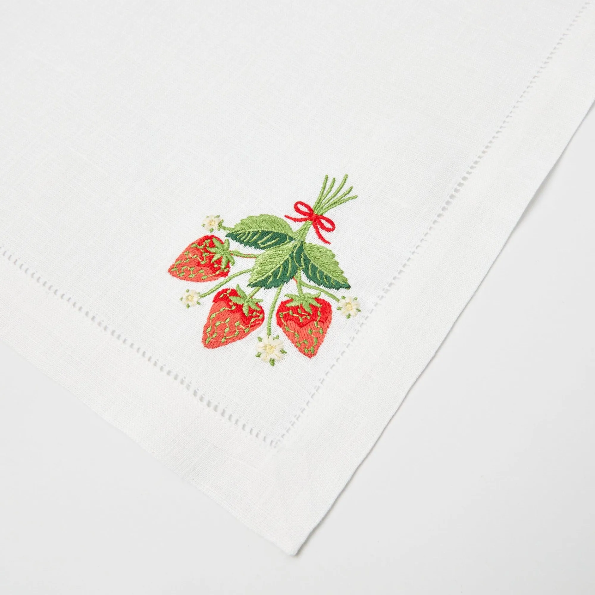 strawberry_white_linen_em_7.webp Clearance Strawberry White Linen Embroidered Napkins (Set Of 4) Napkins
