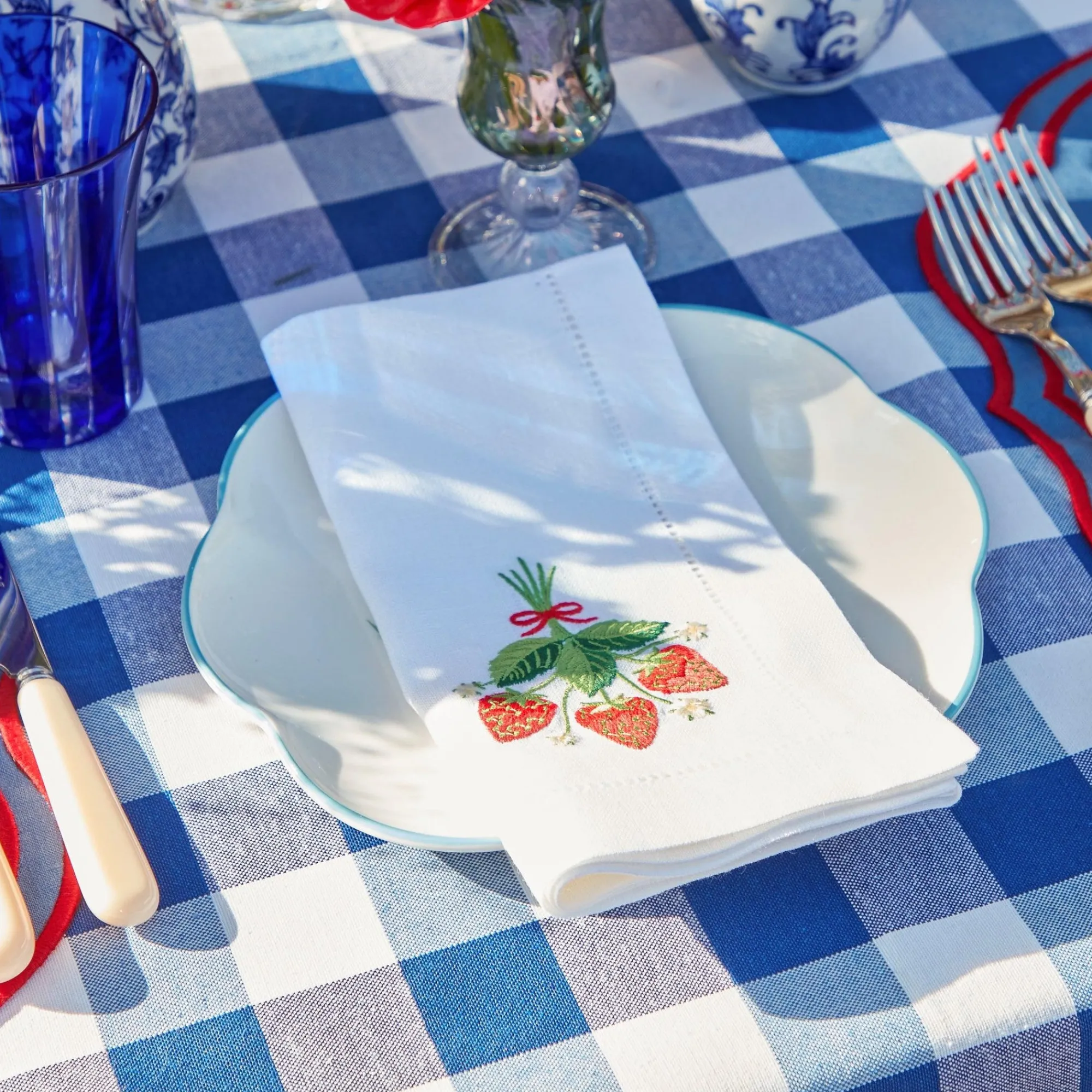 strawberry_white_linen_em_8.webp Clearance Strawberry White Linen Embroidered Napkins (Set Of 4) Napkins