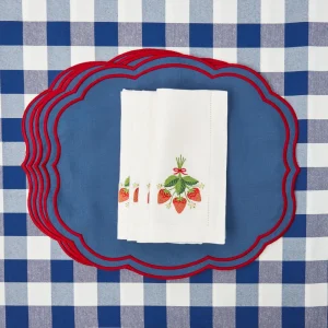 Clearance Strawberry White Linen Embroidered Napkins (Set Of 4) Napkins