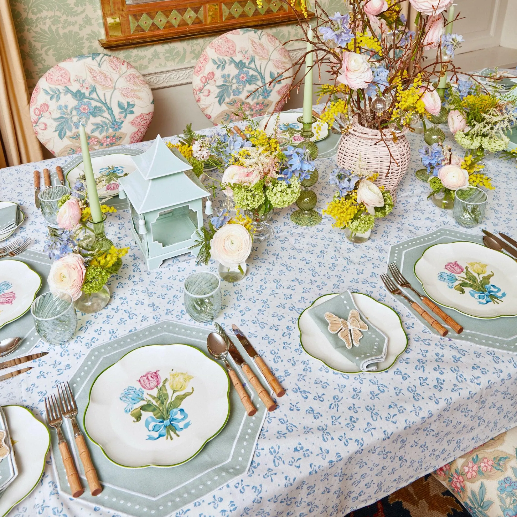 tulip_dinner_plate_3.webp Store Tulip Dinner Plate Dinner Plates