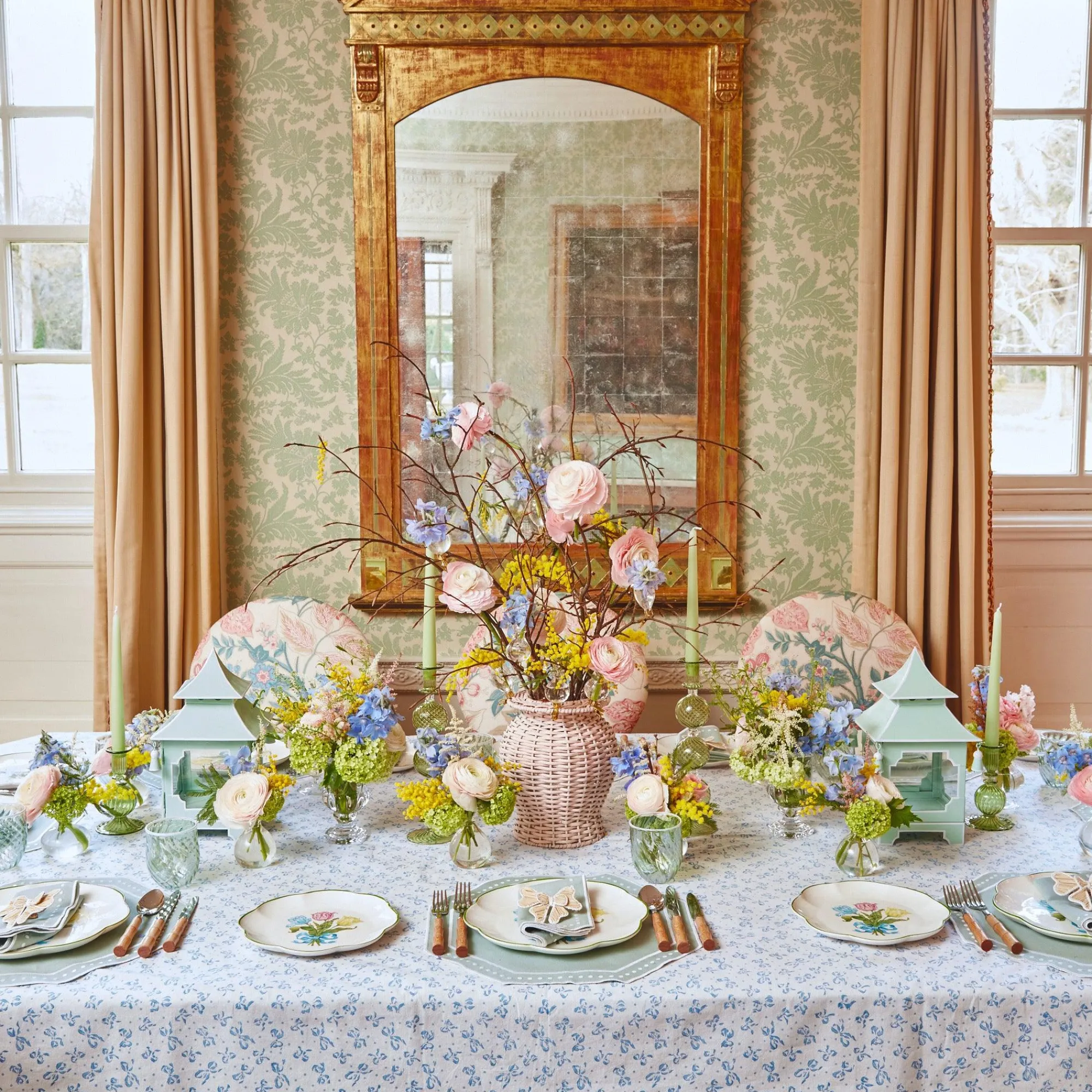 tulip_dinner_plate_set_of_5.webp Best Tulip Dinner Plate (Set Of 4) Crockery Sets