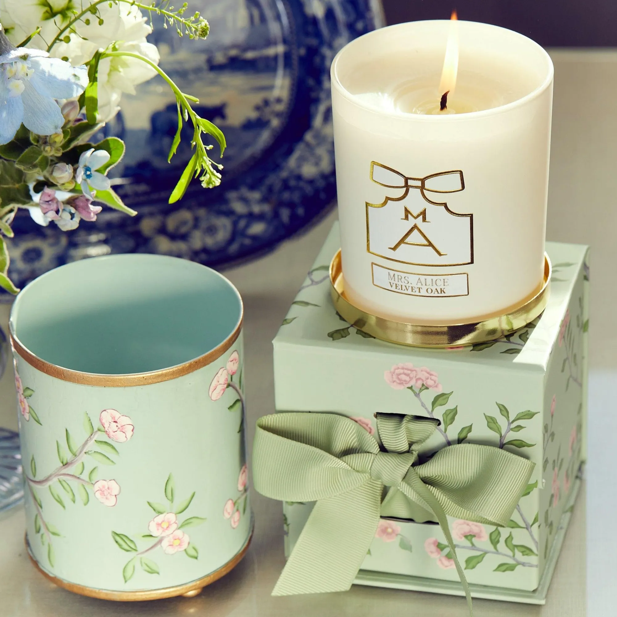 velvet_oak_scented_candle_8-1.webp Outlet Velvet Oak Scented Candle Scented Candles