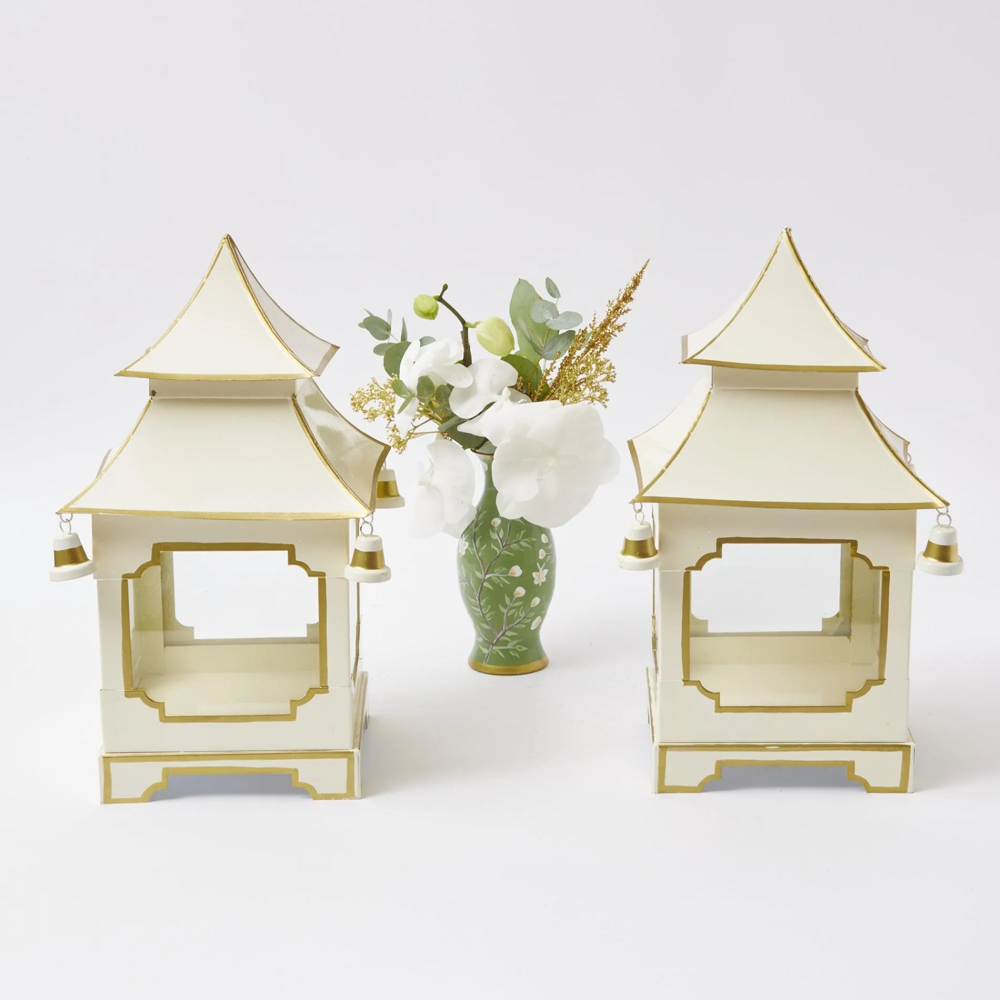white__gold_pagoda_lanter_4-1.webp Hot White & Gold Pagoda Lantern Candle Holders