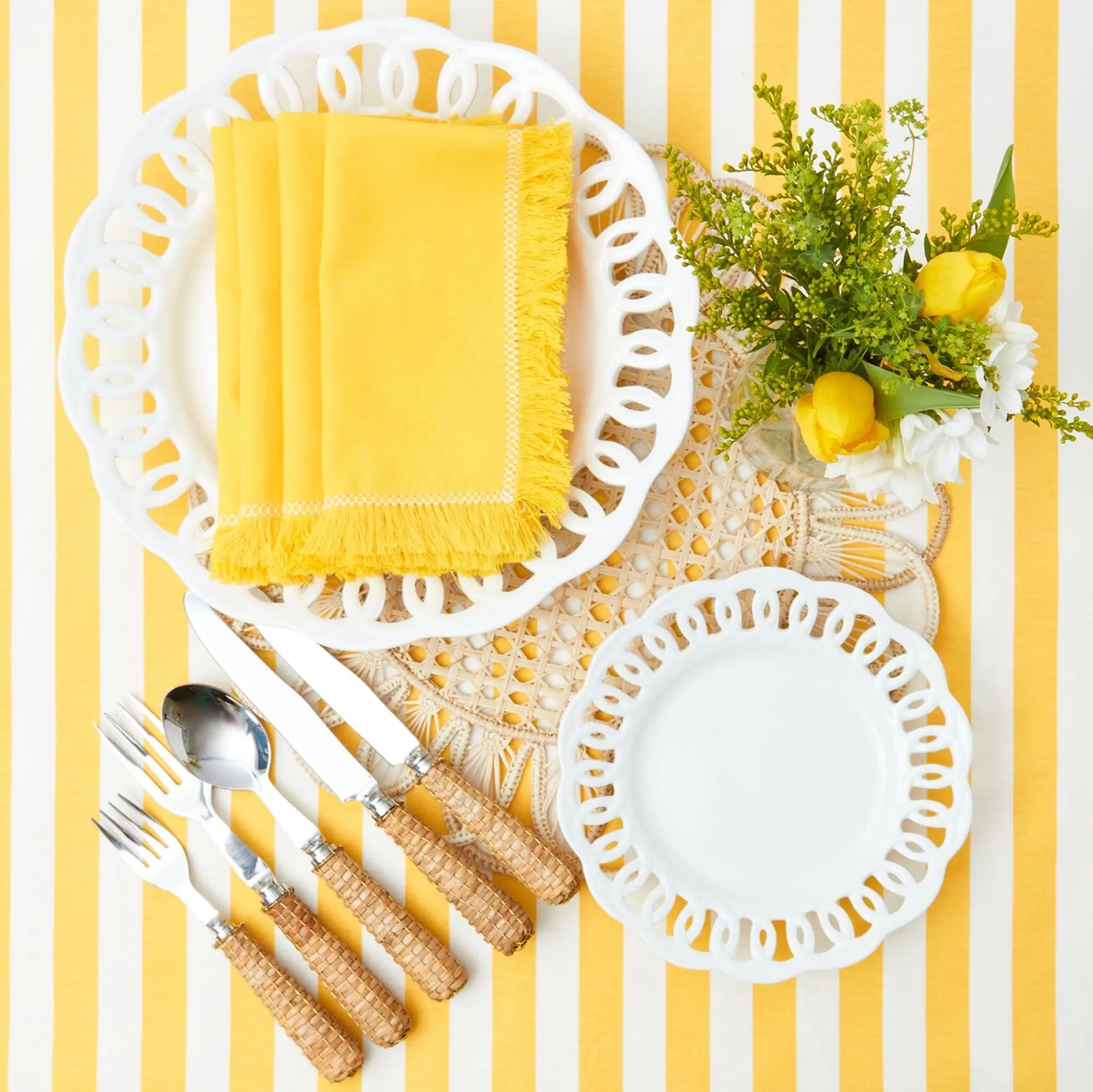 white_lace_starter_plates_2.webp Store White Lace Starter Plates (Set Of 4) Crockery Sets