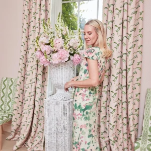 Best Sale White Liliana Scalloped Rattan Urn Vases