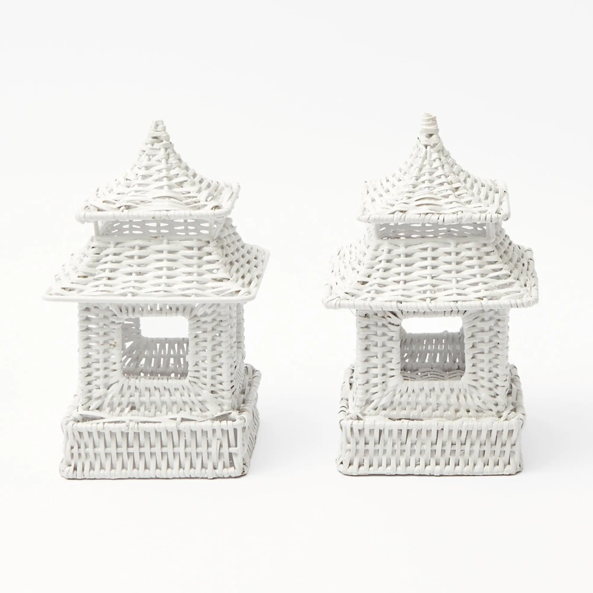 white_rattan_pagoda__urn__3-4.webp Discount White Rattan Pagoda & Urn Vase Set Vases