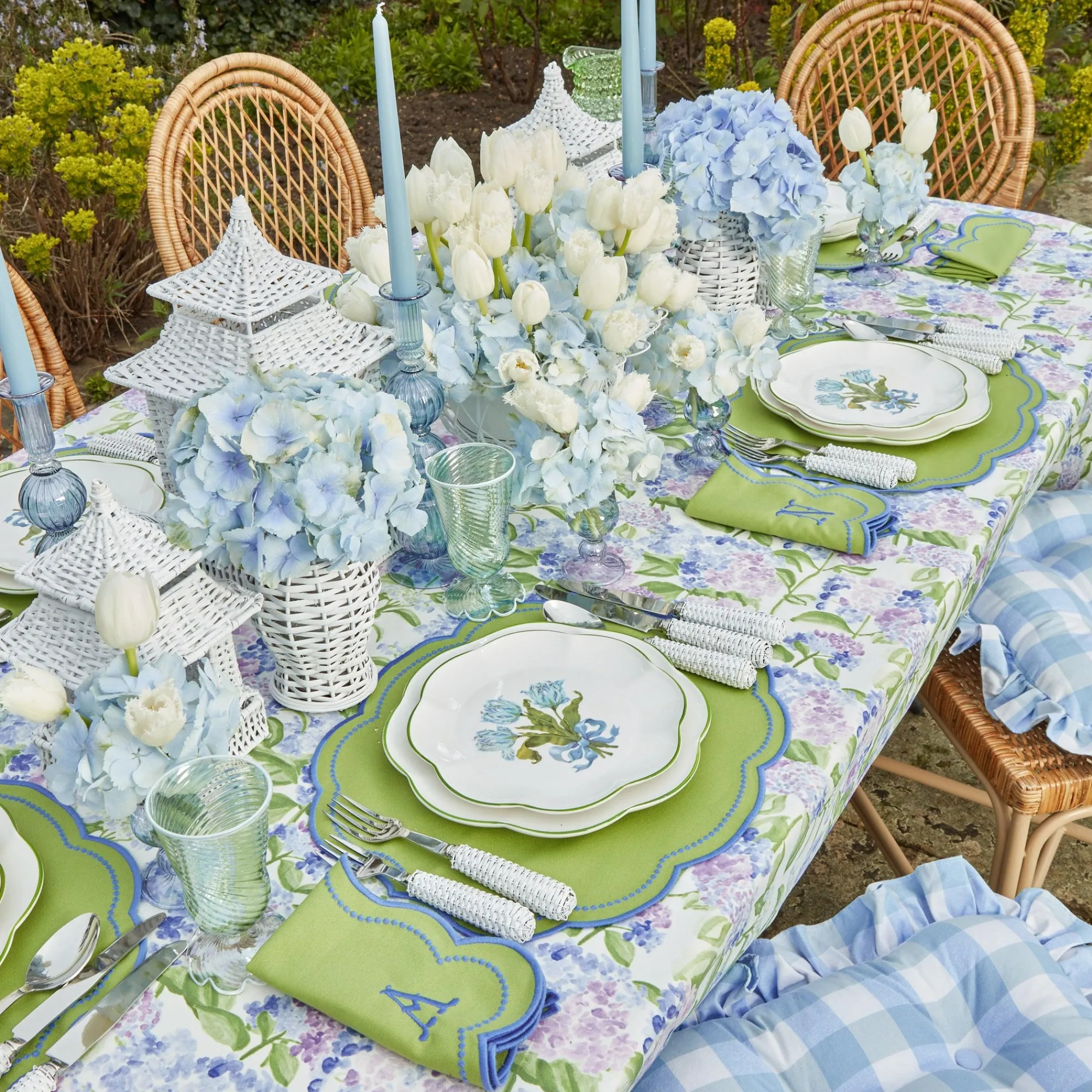 white_rattan_pagoda_lante_10-5.webp Online White Rattan Pagoda Lantern Set Candle Holders