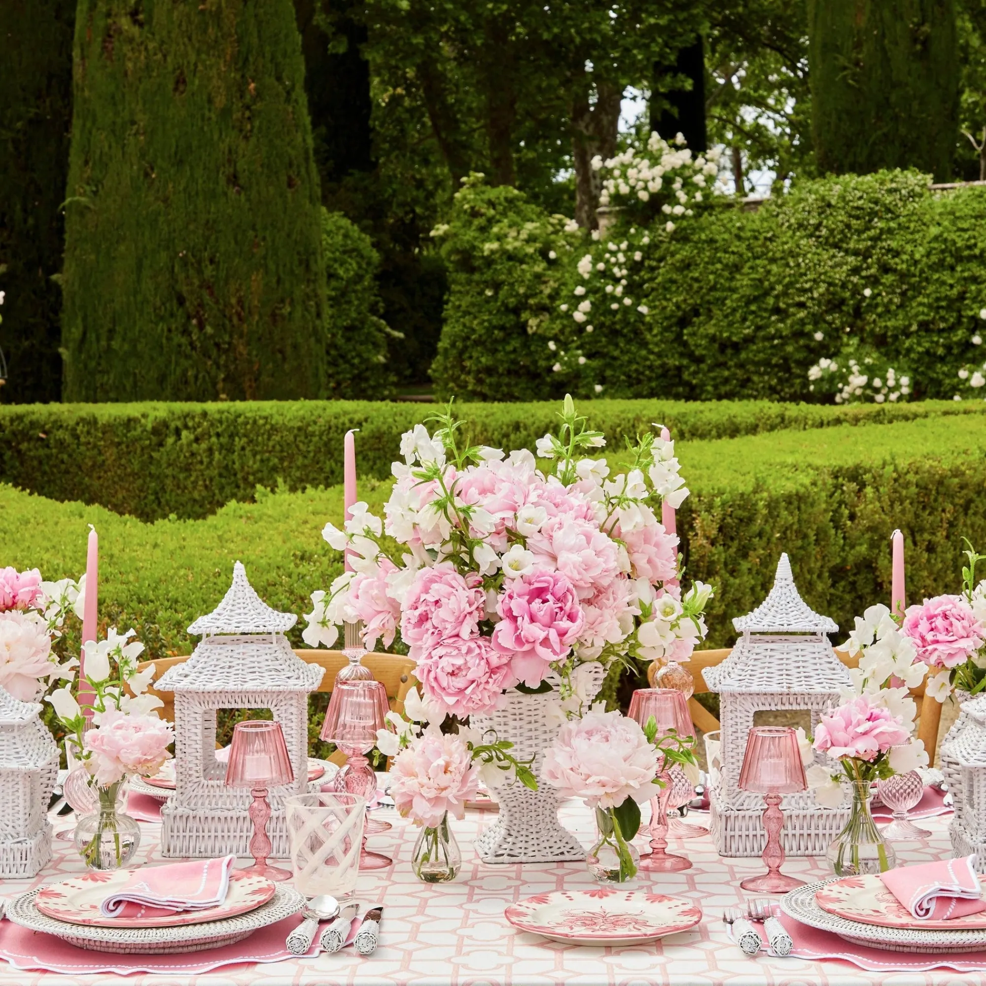 white_rattan_pagoda_lante_6-3.webp Fashion White Rattan Pagoda Lantern Pagodas & Lanterns