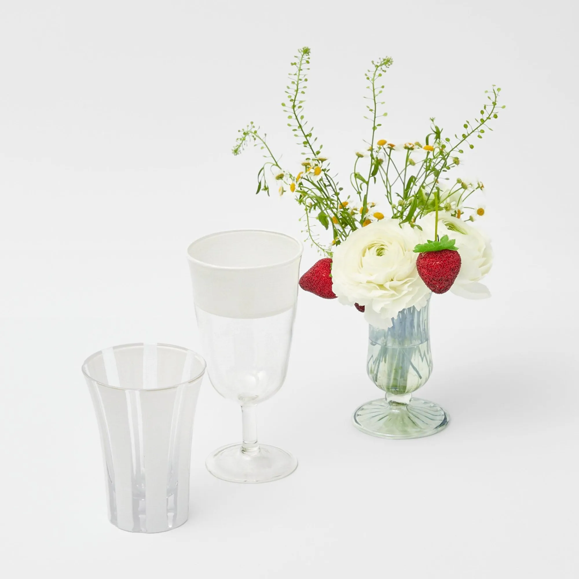 white_ribbon_wine_glasses_13.webp Fashion White Ribbon Wine Glasses (Set Of 4) Glasses