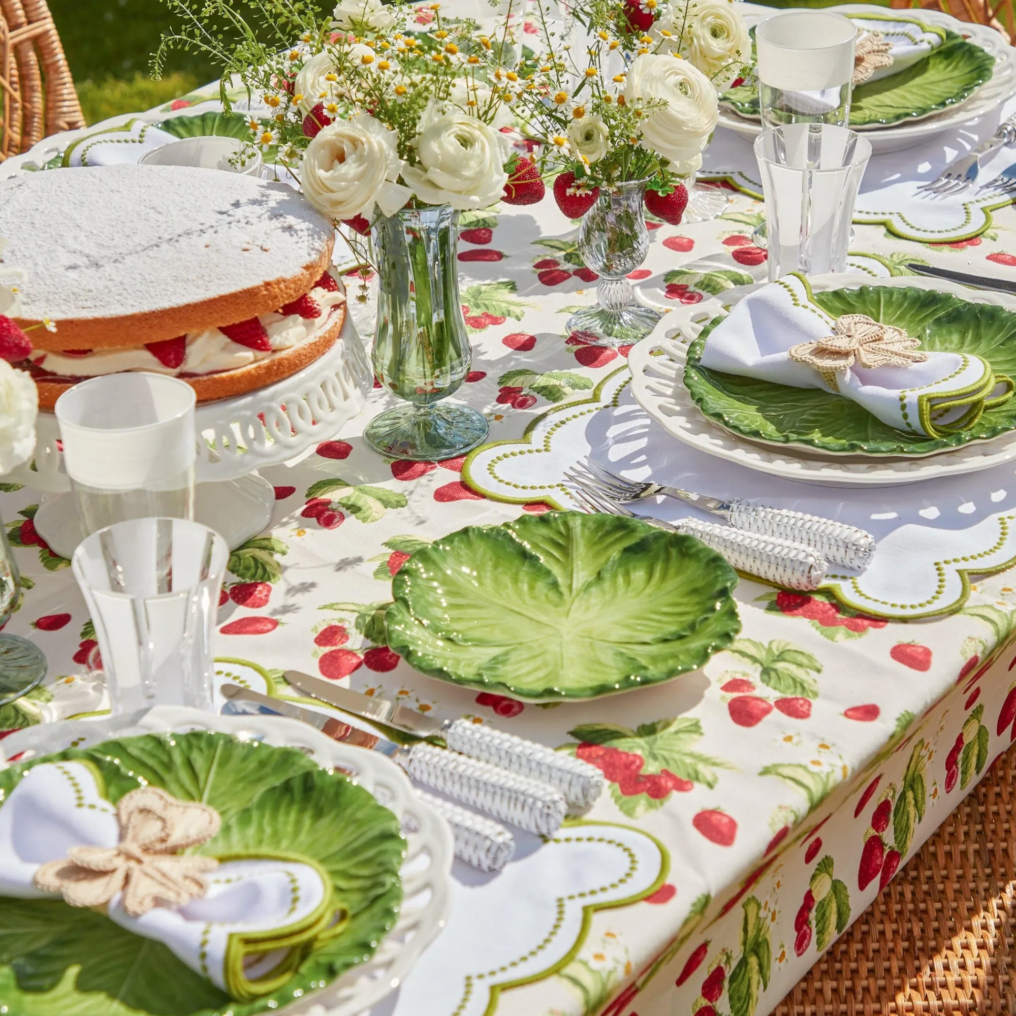 white_ribbon_wine_glasses_16.webp Fashion White Ribbon Wine Glasses (Set Of 4) Glasses