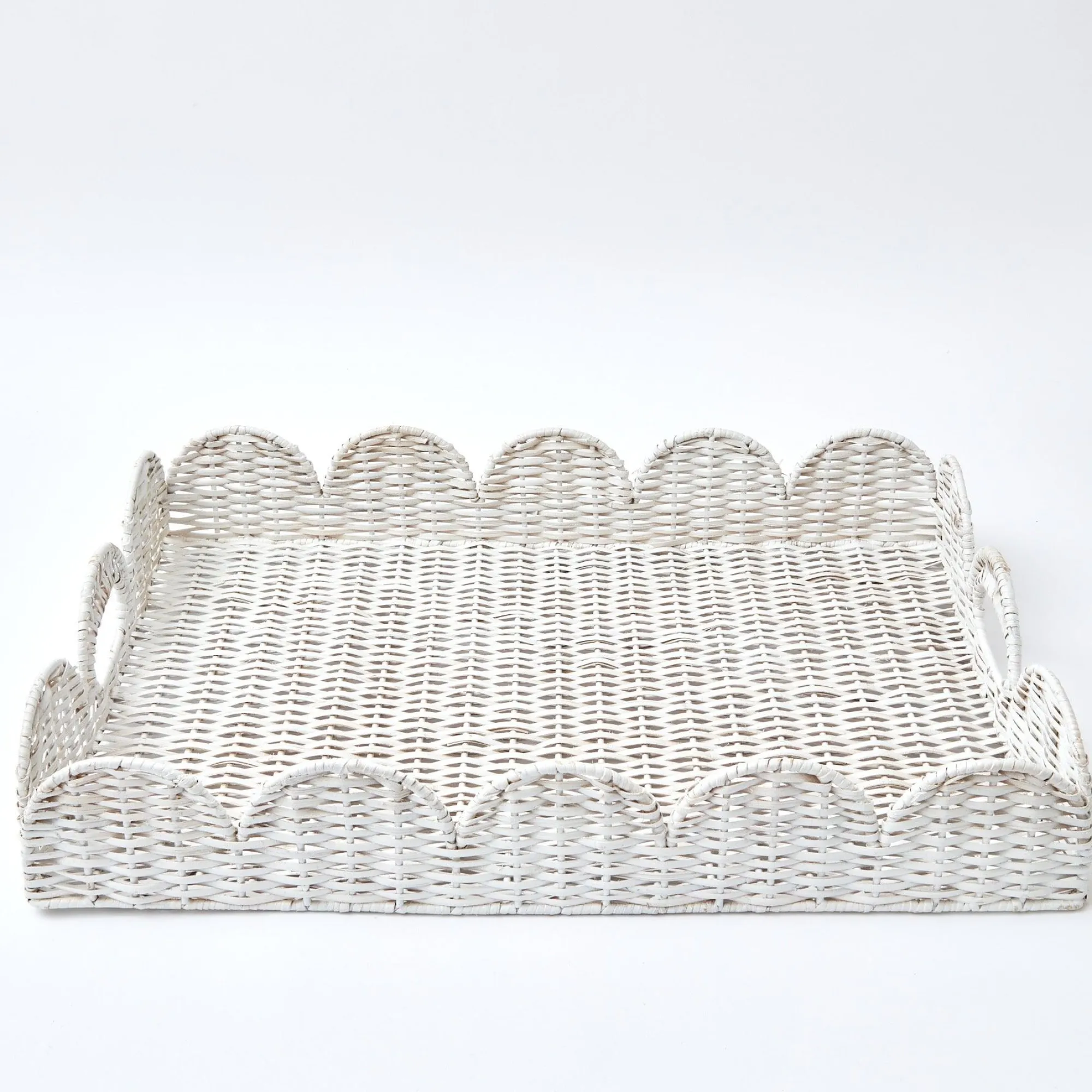 white_scalloped_rattan_tr_0-1.webp Sale White Scalloped Rattan Tray Trays & Liners
