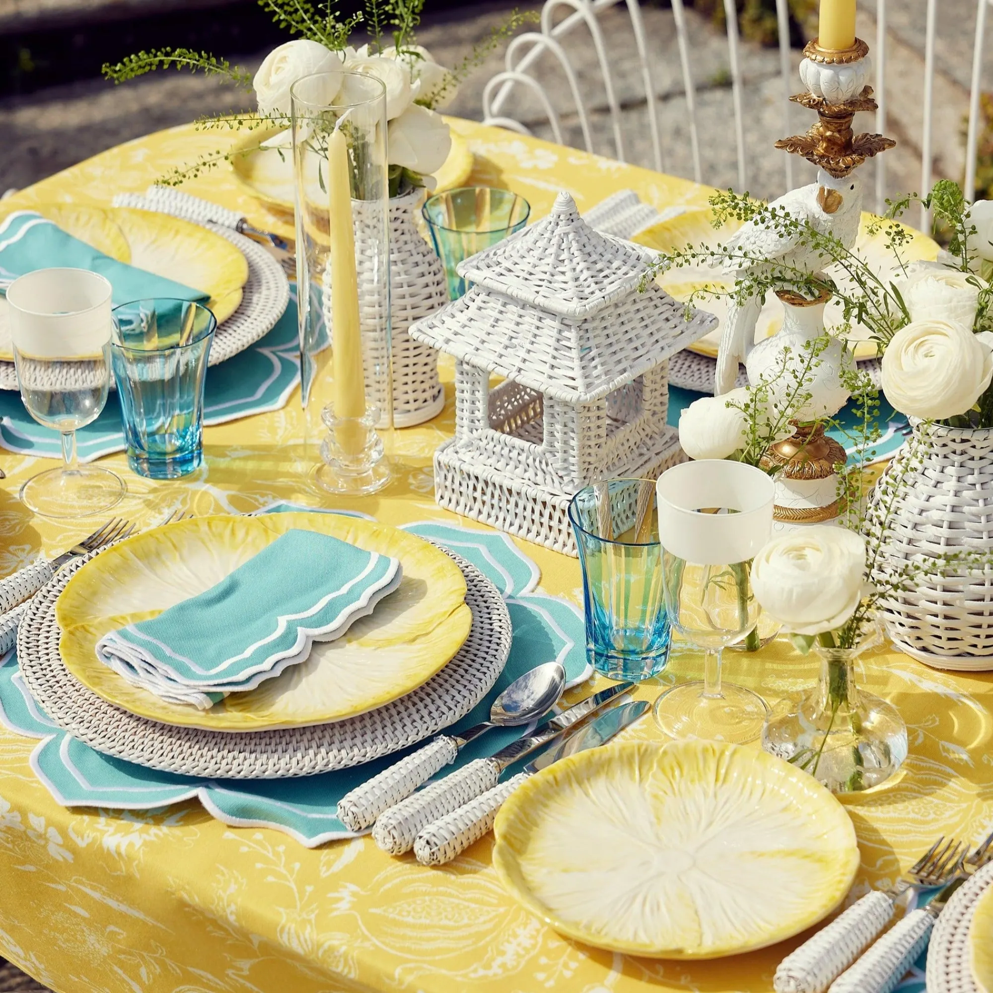 yellow_capri_lettuce_star_2.webp Flash Sale Yellow Capri Lettuce Starter Plates (Set Of 4) Crockery Sets