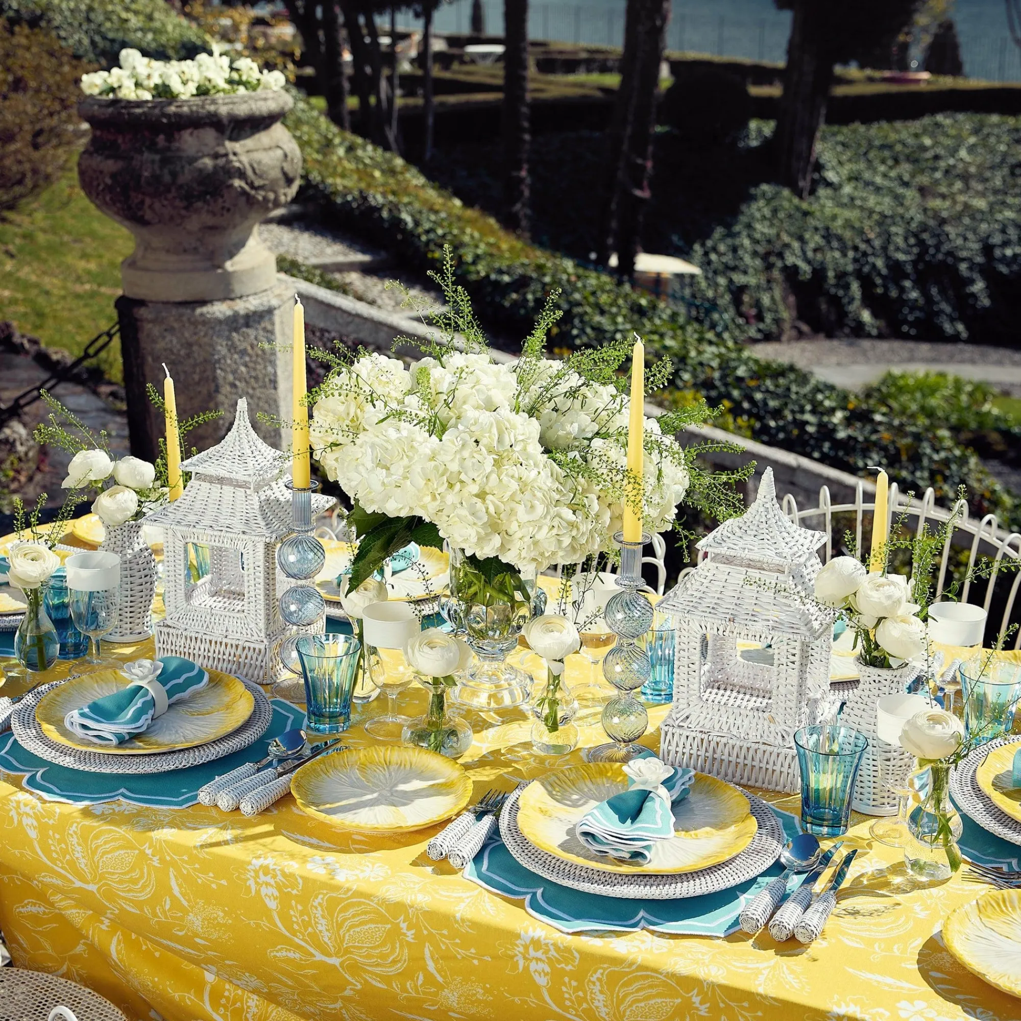 yellow_capri_lettuce_star_8.webp Flash Sale Yellow Capri Lettuce Starter Plates (Set Of 4) Crockery Sets