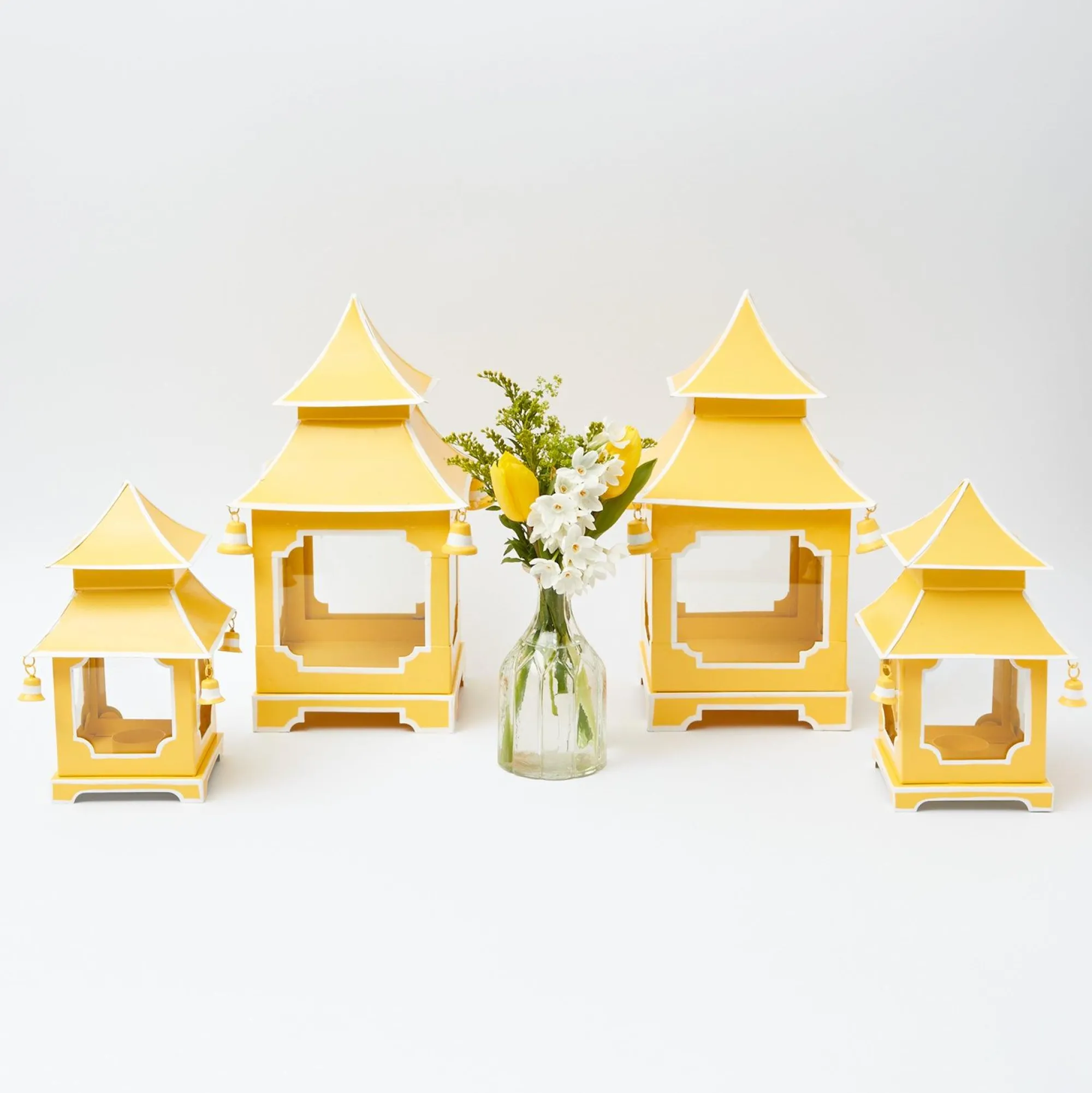 yellow_pagoda_lantern_set_0-1.webp Best Sale Yellow Pagoda Lantern Set Candle Holders